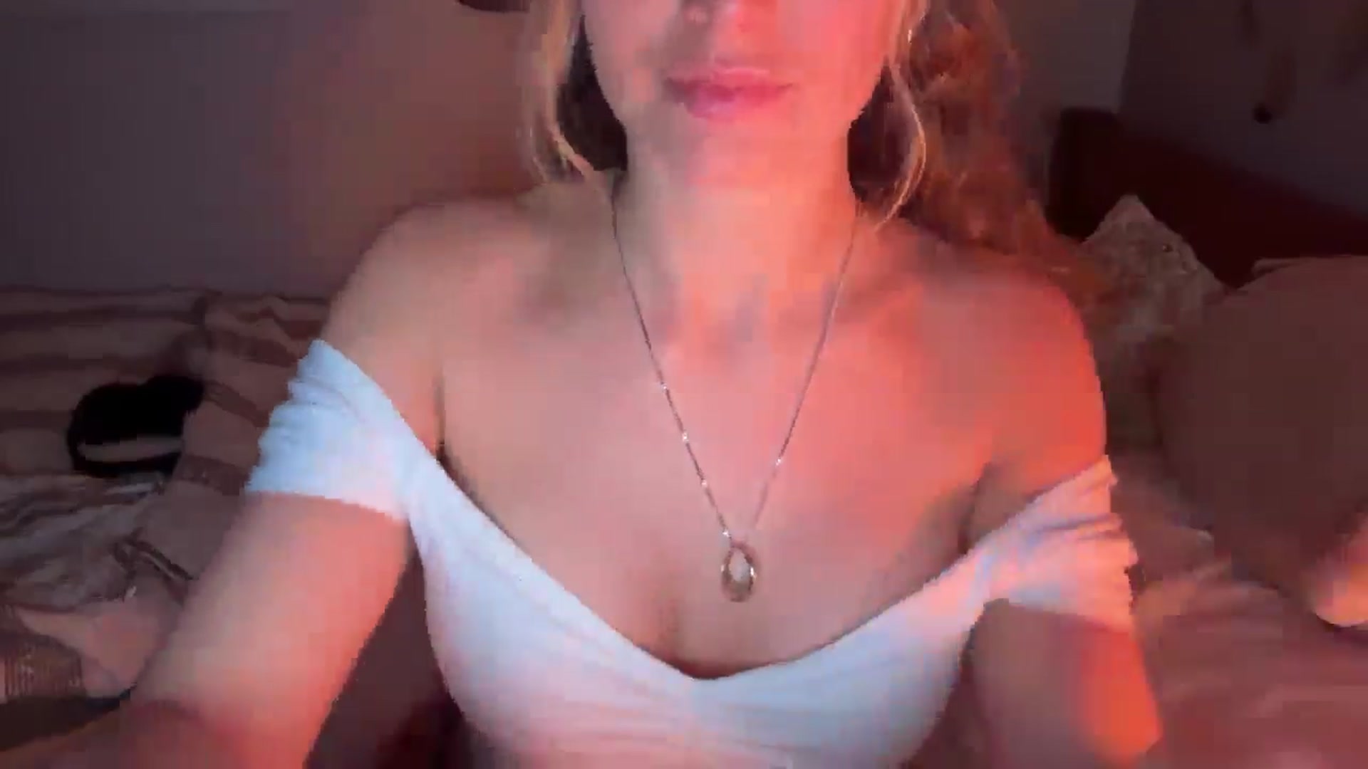 Gallery image thumbnail from Angeleska's myfreecams stream on, 02/27/2026, 21:46 image 5 of 20