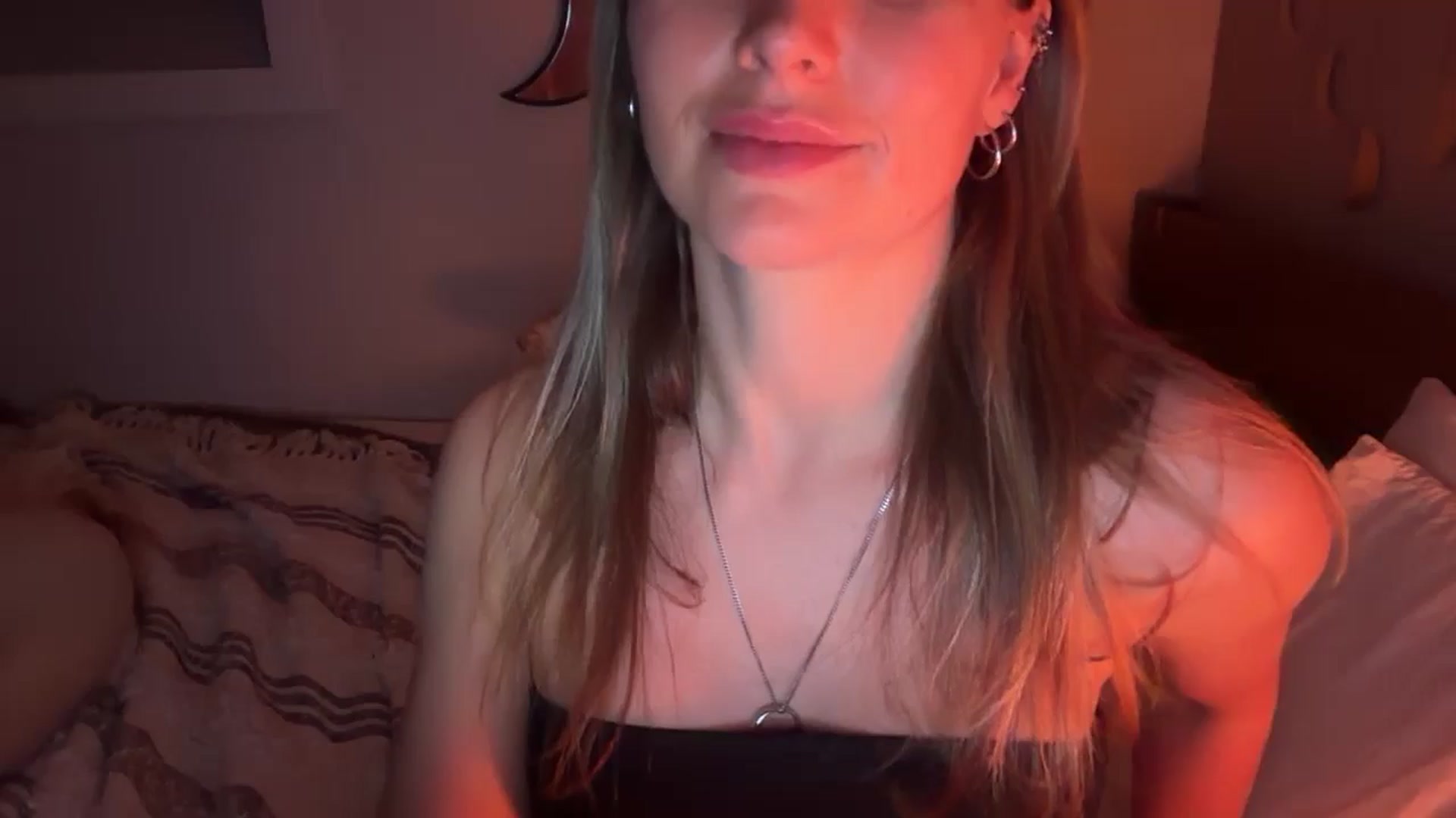 Gallery image thumbnail from Angeleska's myfreecams stream on, 03/07/2026, 22:20 image 17 of 20
