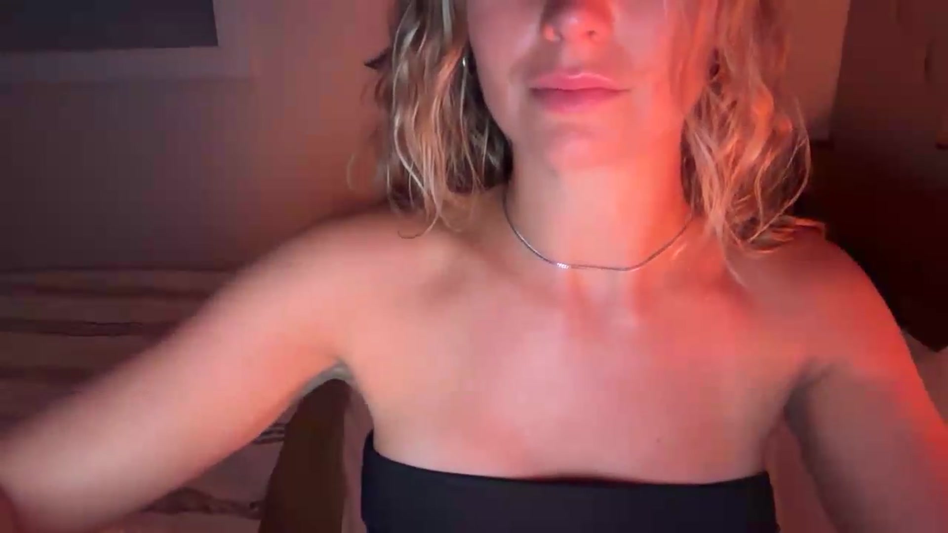 Gallery image thumbnail from Angeleska's myfreecams stream on, 05/23/2026, 21:48 image 7 of 20