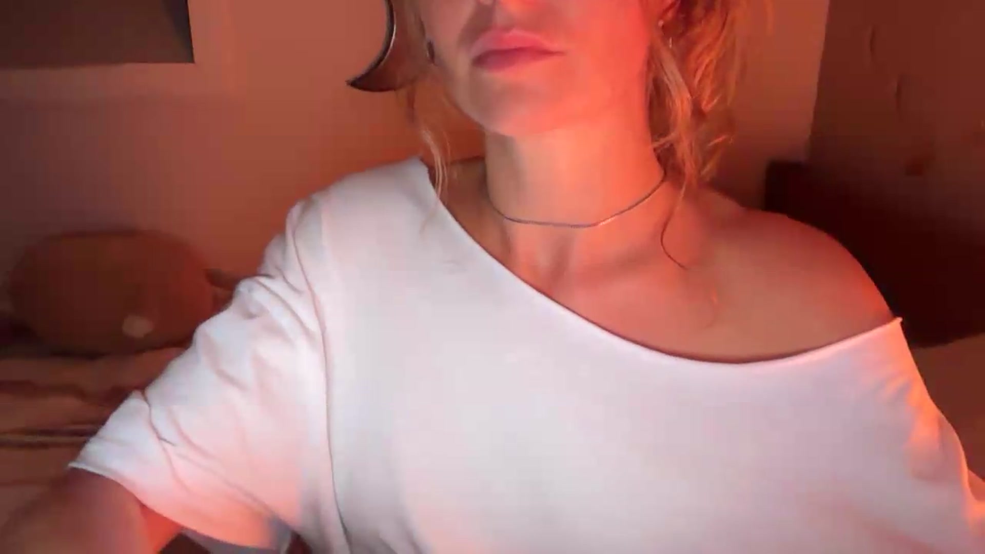Gallery image thumbnail from Angeleska's myfreecams stream on, 09/11/2026, 20:45 image 17 of 20