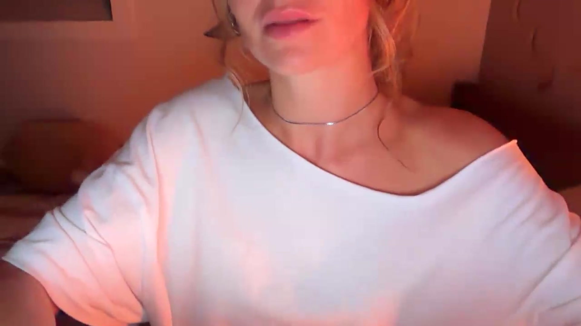 Gallery image thumbnail from Angeleska's myfreecams stream on, 09/11/2026, 20:45 image 16 of 20