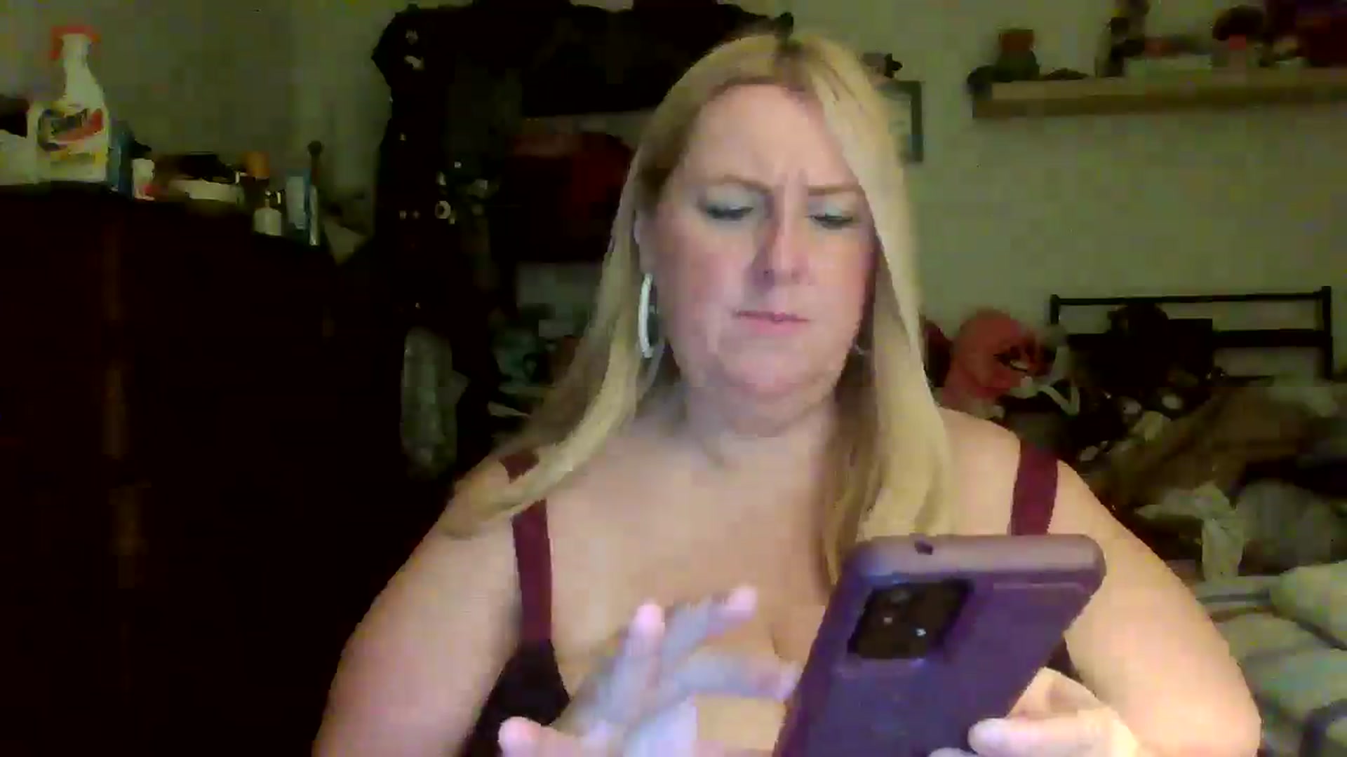 Gallery image thumbnail from Angeleyes72's myfreecams stream on, 12/12/2024, 08:53 image 4 of 20