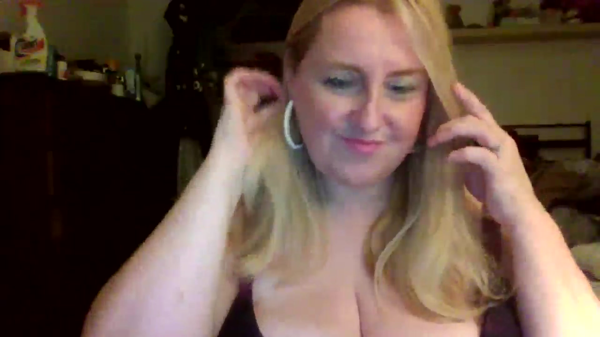 Gallery image thumbnail from Angeleyes72's myfreecams stream on, 12/12/2024, 08:53 image 8 of 20