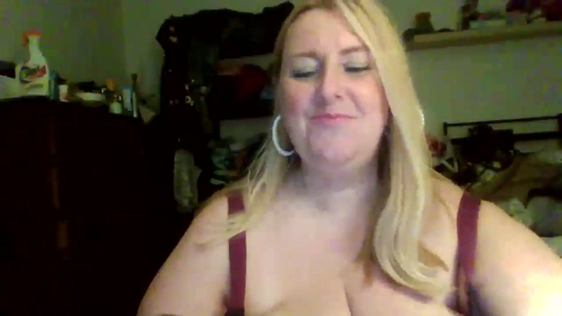 Gallery image thumbnail from Angeleyes72's myfreecams stream on, 12/12/2024, 08:53 image 19 of 20