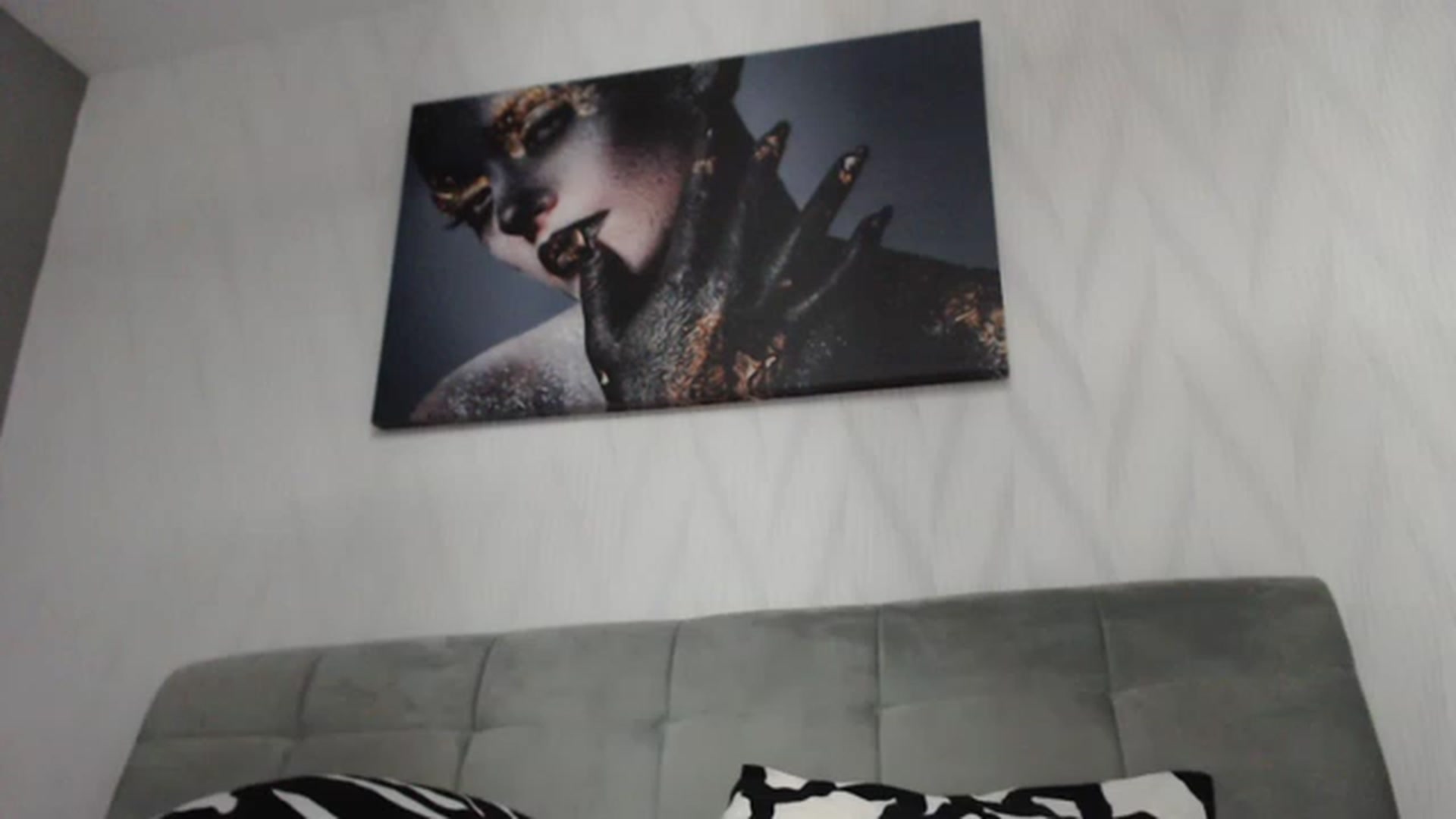 Gallery image thumbnail from Angeleyesblue's myfreecams stream on, 11/14/2022, 17:11 image 9 of 20