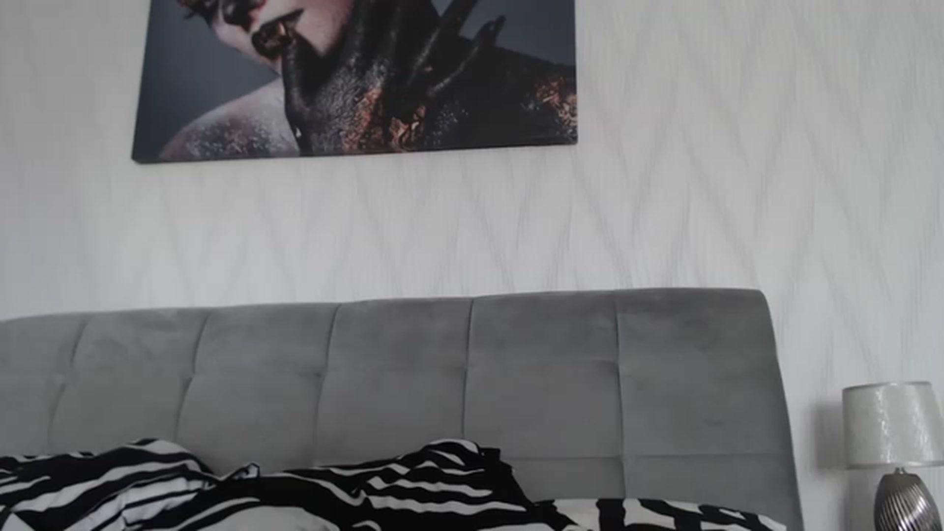 Gallery image thumbnail from Angeleyesblue's myfreecams stream on, 11/18/2022, 10:22 image 17 of 20