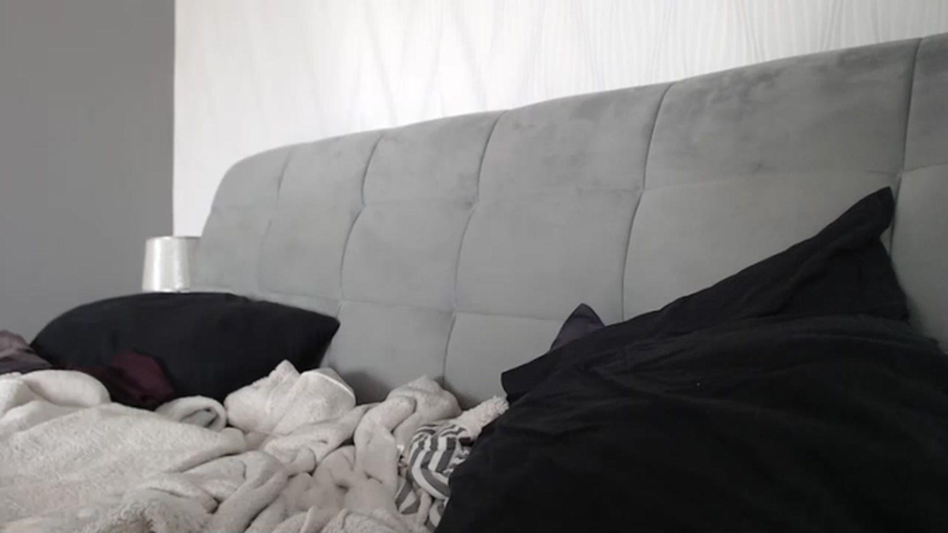 Gallery image thumbnail from Angeleyesblue's myfreecams stream on, 12/12/2022, 12:22 image 9 of 20