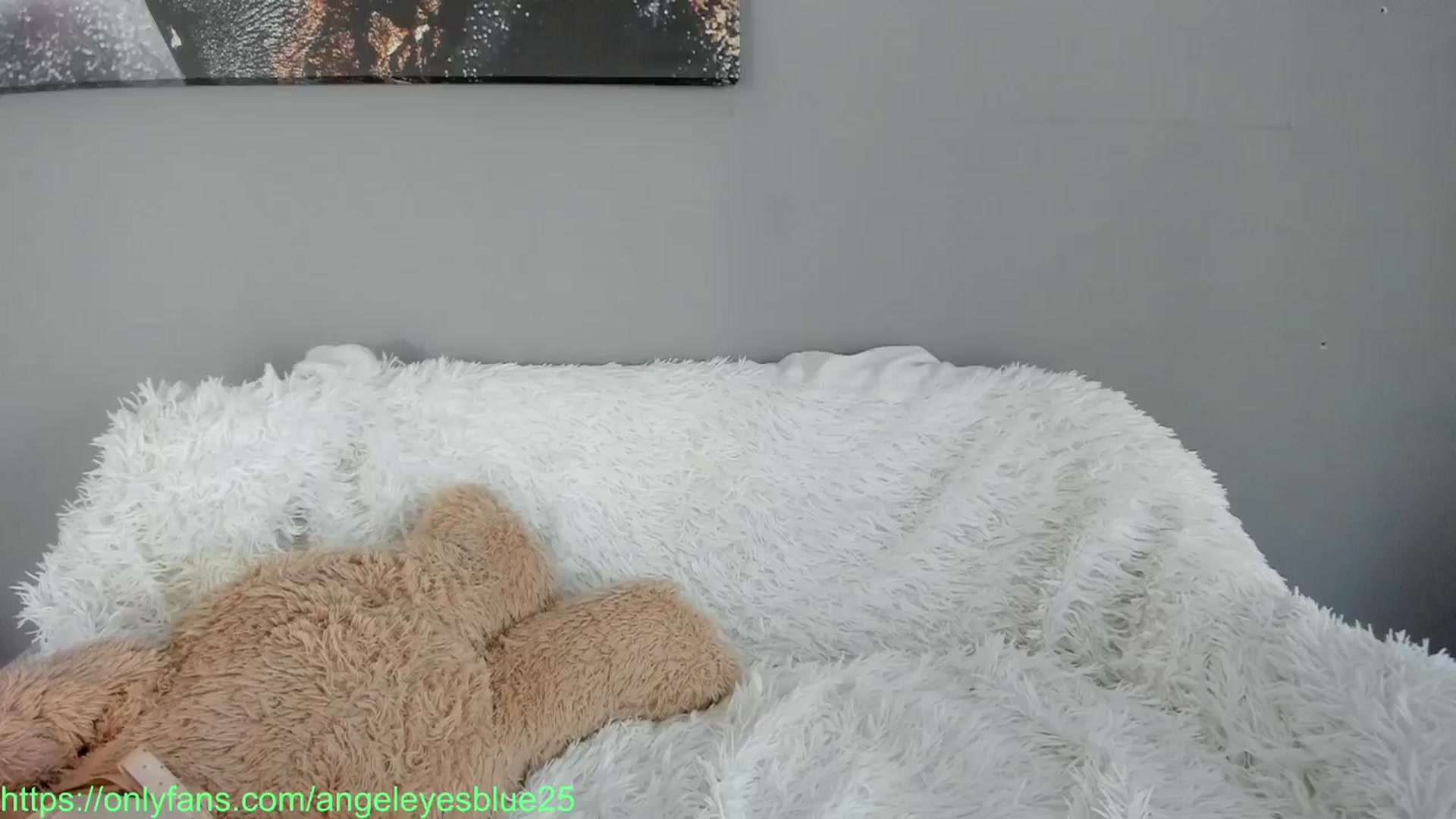 Gallery image thumbnail from Angeleyesblue's myfreecams stream on, 10/20/2024, 09:55 image 2 of 20