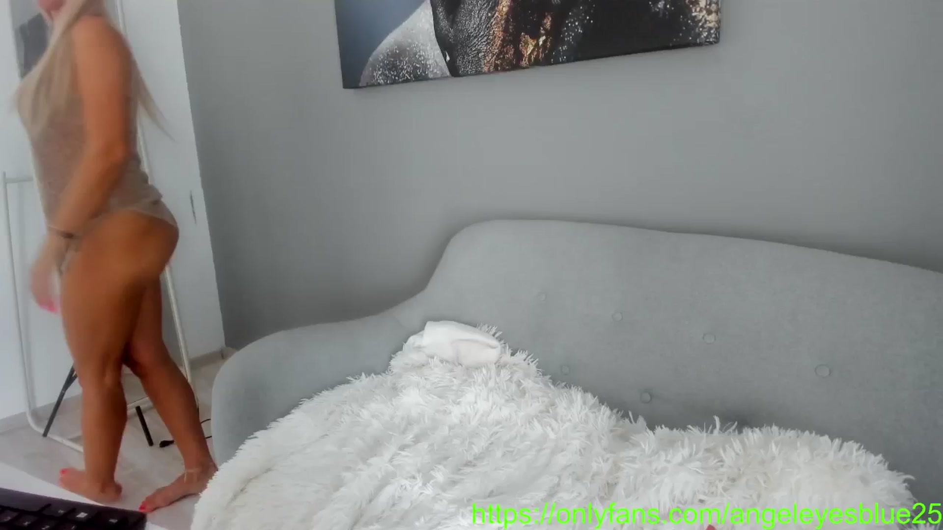 Gallery image thumbnail from Angeleyesblue's myfreecams stream on, 11/02/2024, 11:02 image 16 of 20