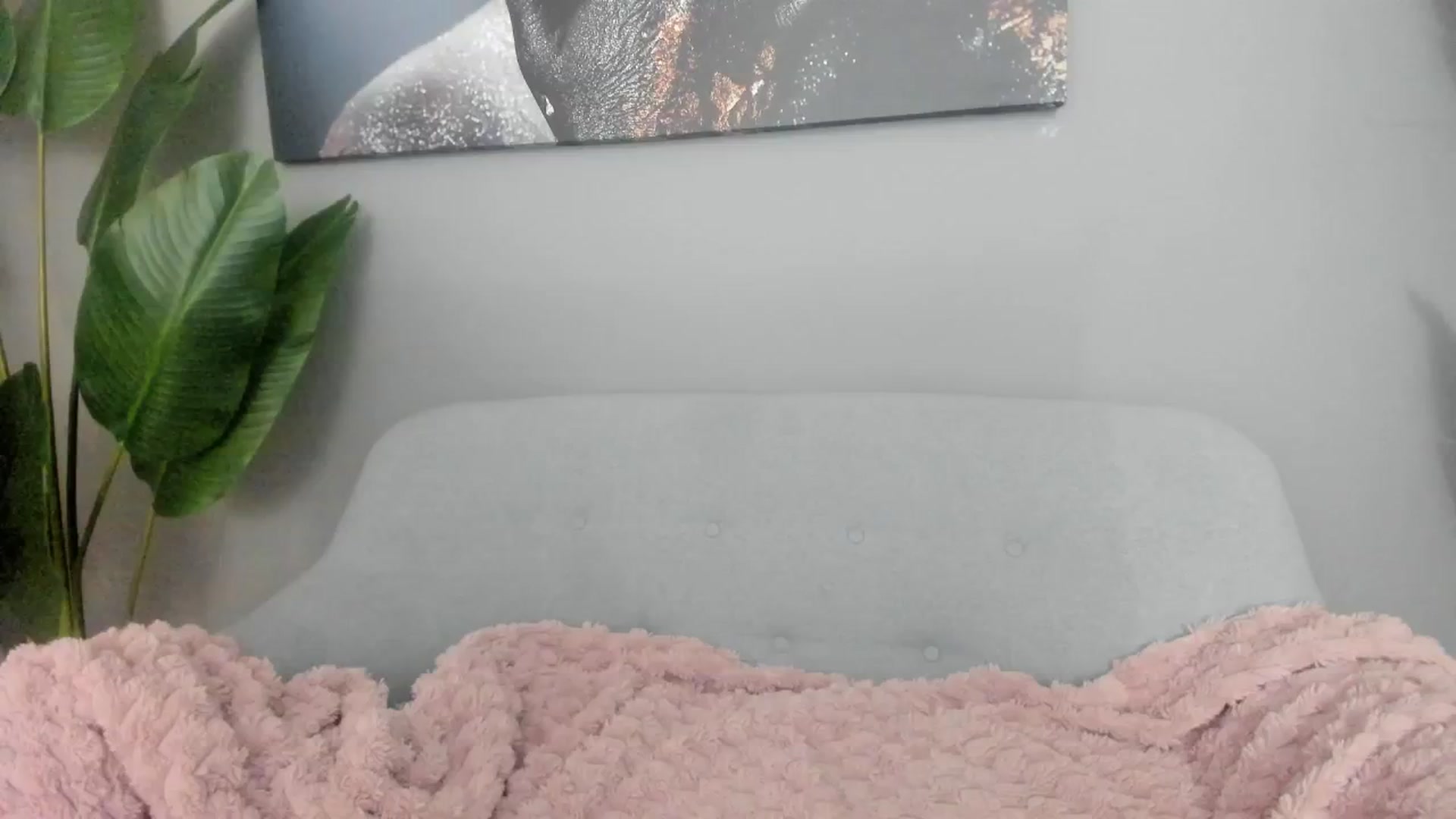 Gallery image thumbnail from Angeleyesblue's myfreecams stream on, 11/06/2024, 20:04 image 17 of 20