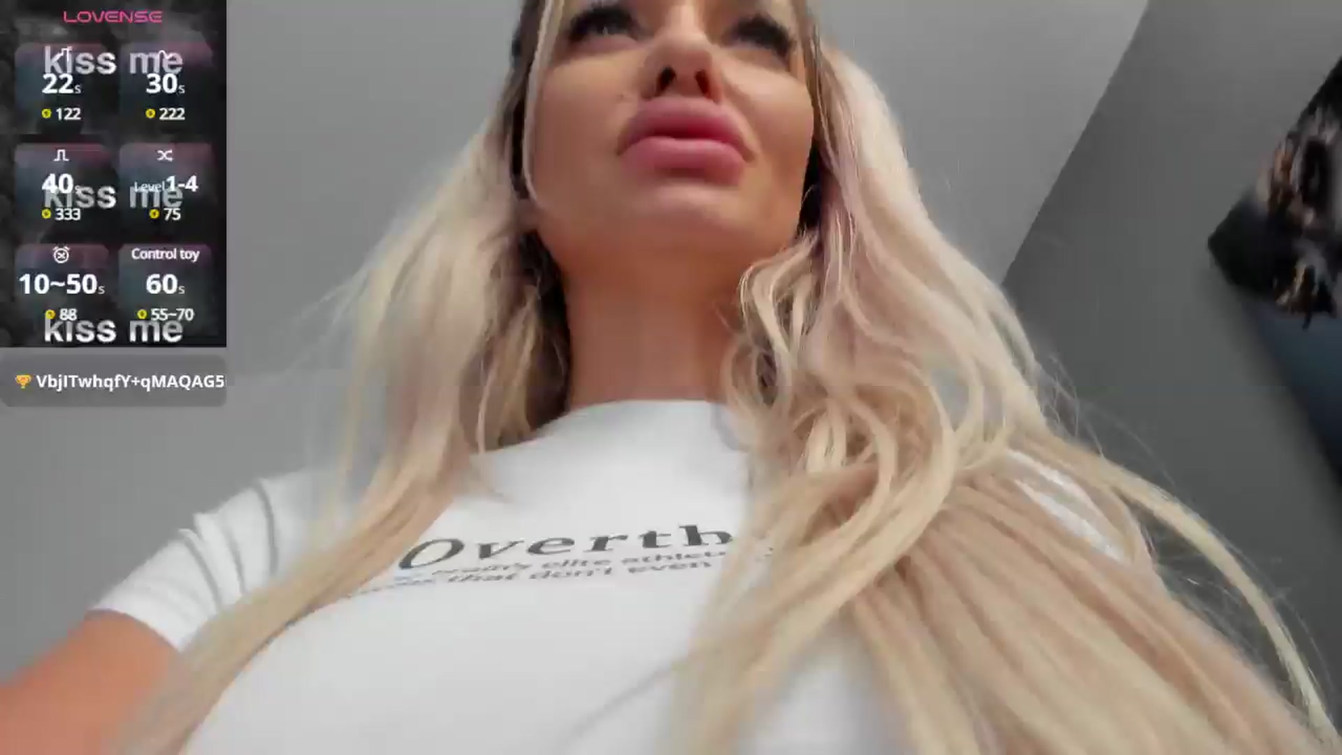 Gallery image thumbnail from Angeleyesblue's myfreecams stream on, 11/18/2024, 16:25 image 18 of 20