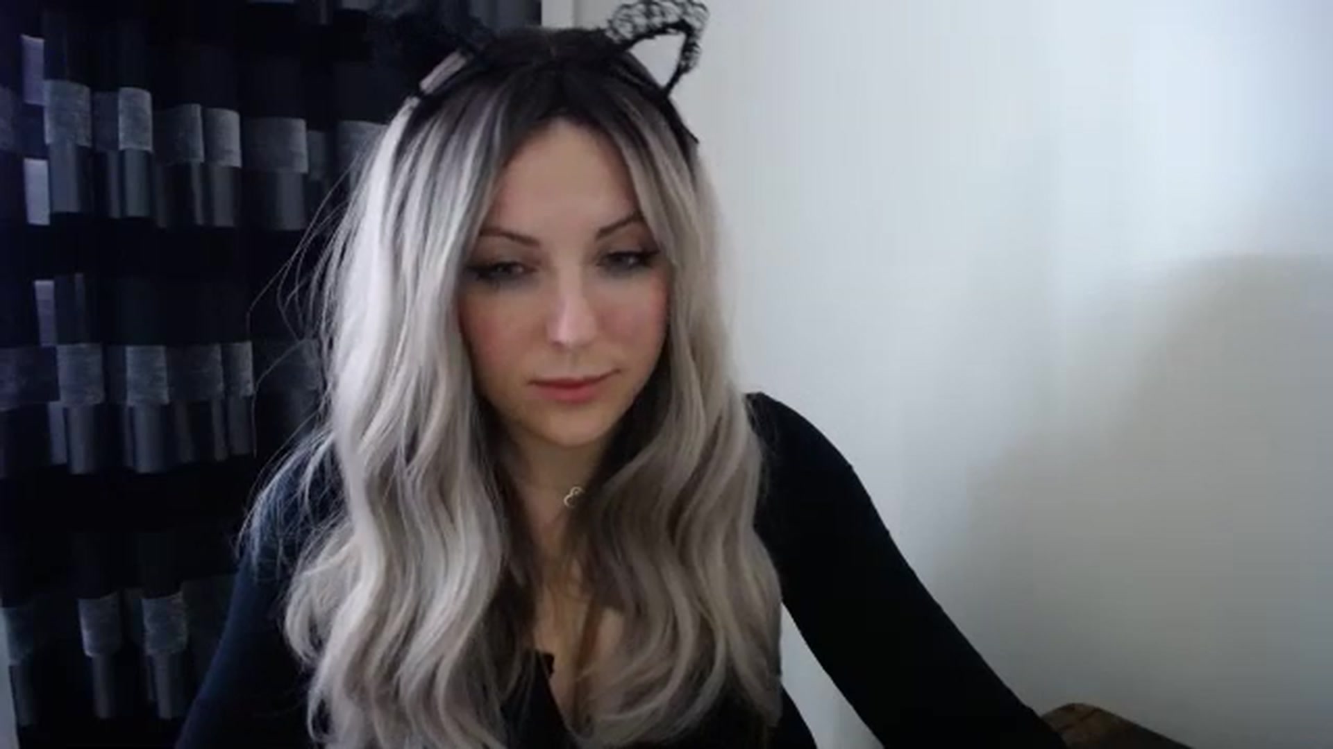 Gallery image thumbnail from AngelicLady's myfreecams stream on, 06/18/2024, 11:48 image 9 of 20