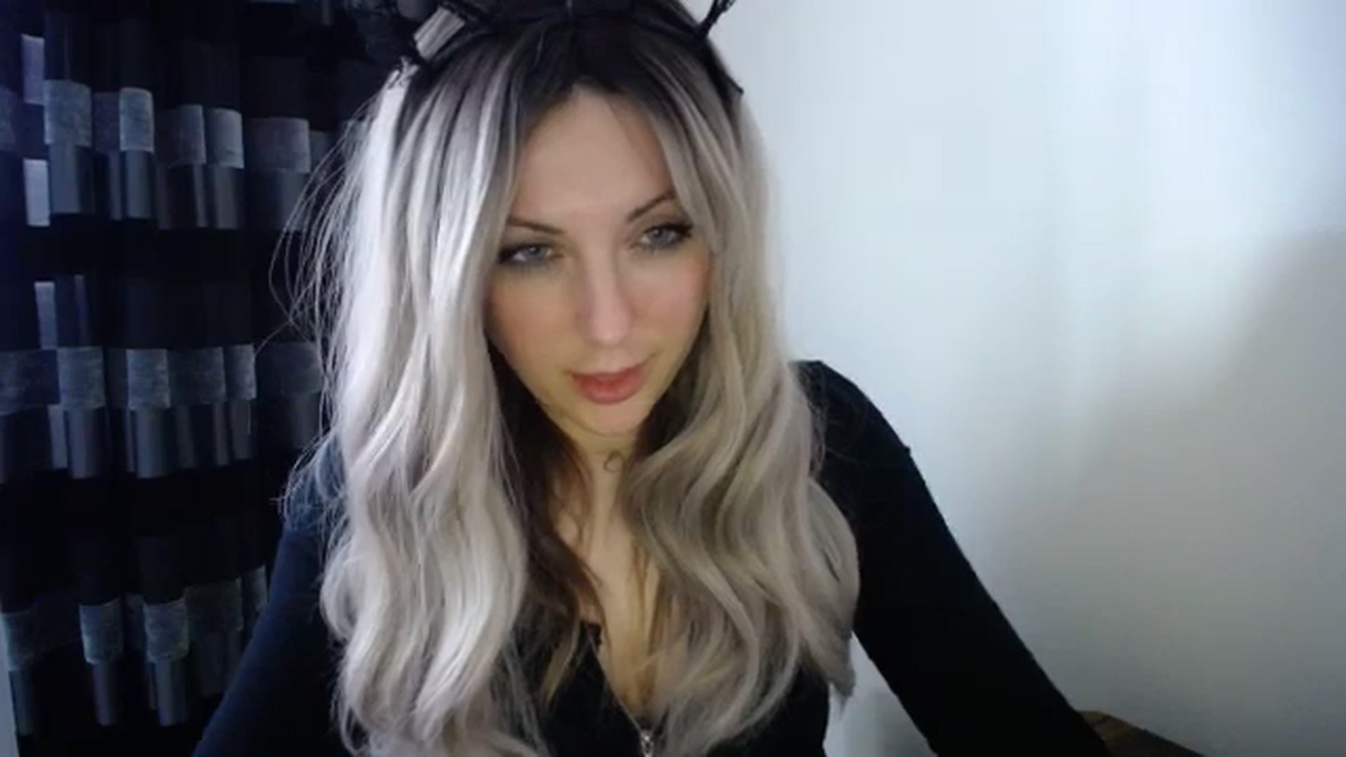 Gallery image thumbnail from AngelicLady's myfreecams stream on, 06/18/2024, 11:48 image 3 of 20