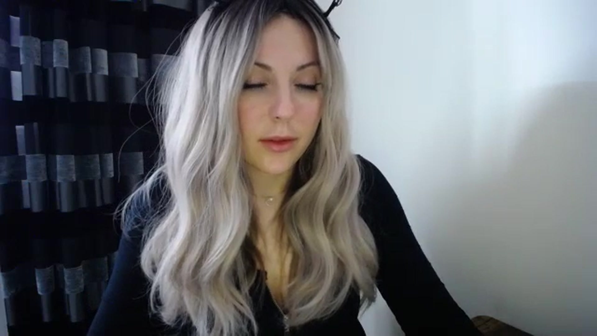 Gallery image thumbnail from AngelicLady's myfreecams stream on, 06/18/2024, 11:48 image 7 of 20