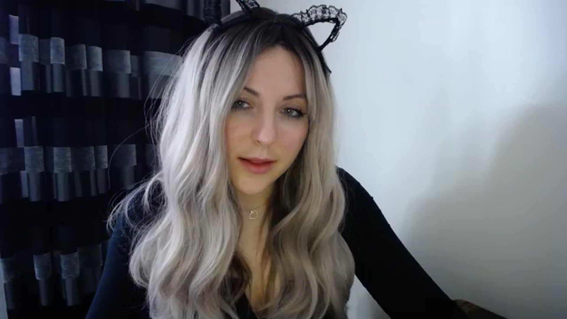 Gallery image thumbnail from AngelicLady's myfreecams stream on, 06/18/2024, 11:48 image 1 of 20