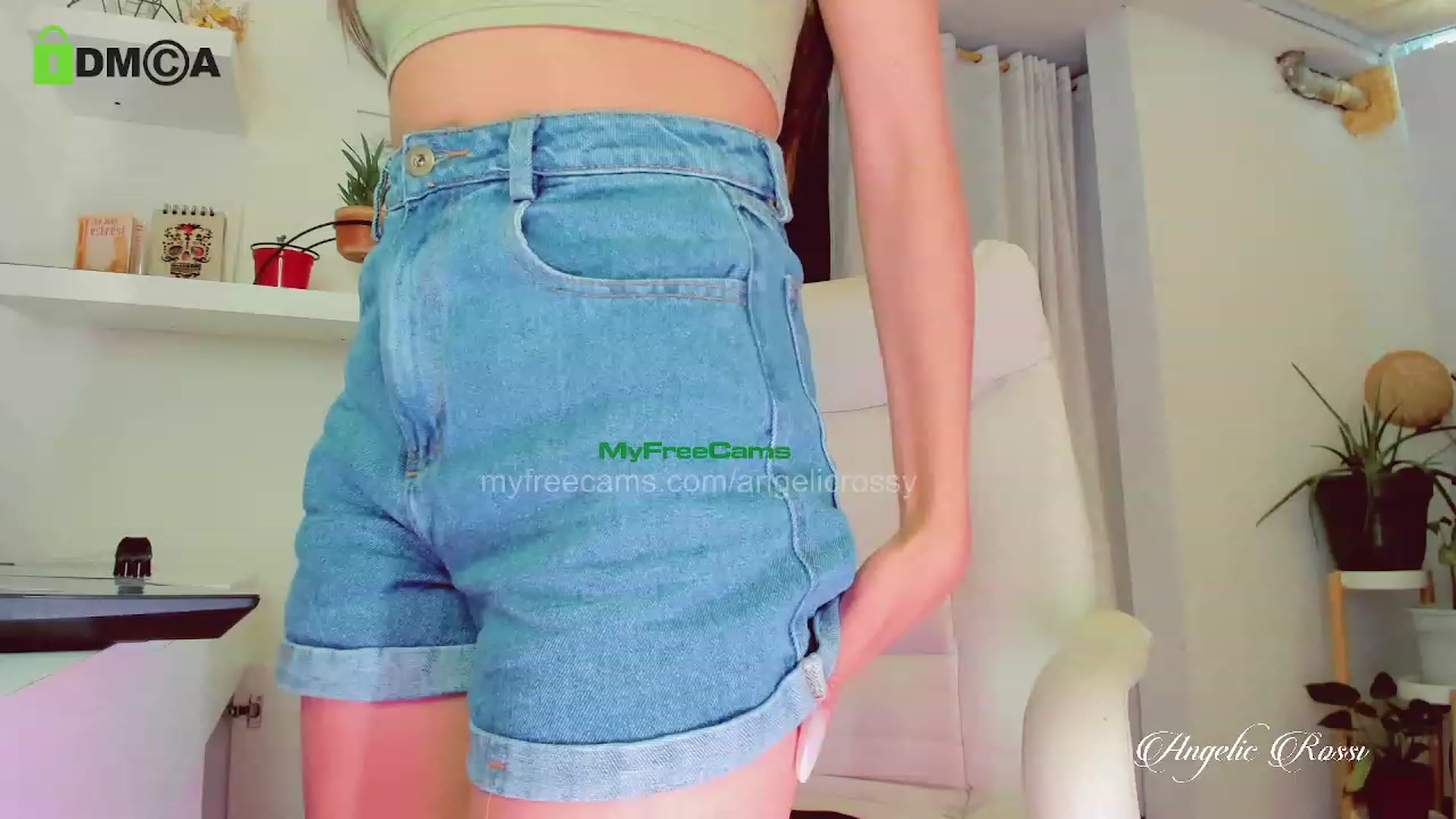 Gallery image thumbnail from AngelicRossy's myfreecams stream on, 03/06/2023, 21:27 image 12 of 20
