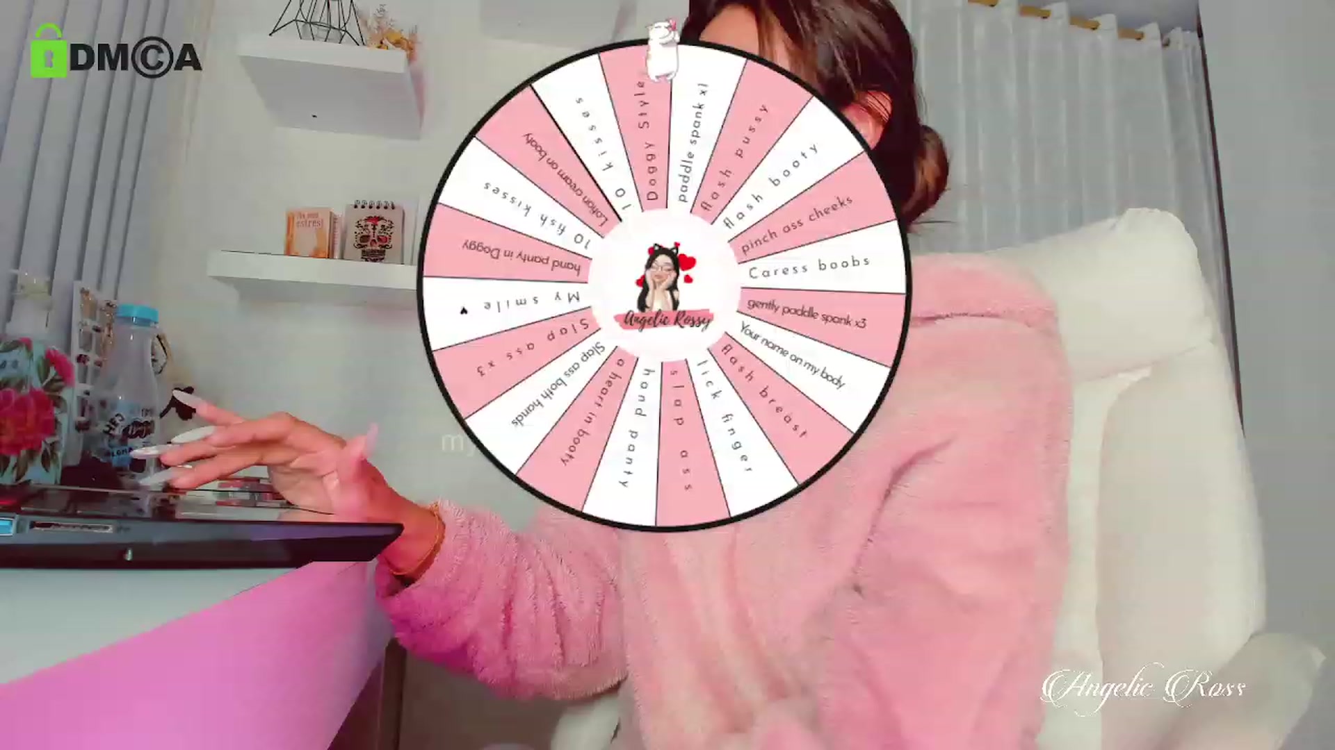 Gallery image thumbnail from AngelicRossy's myfreecams stream on, 03/12/2023, 24:03 image 15 of 20