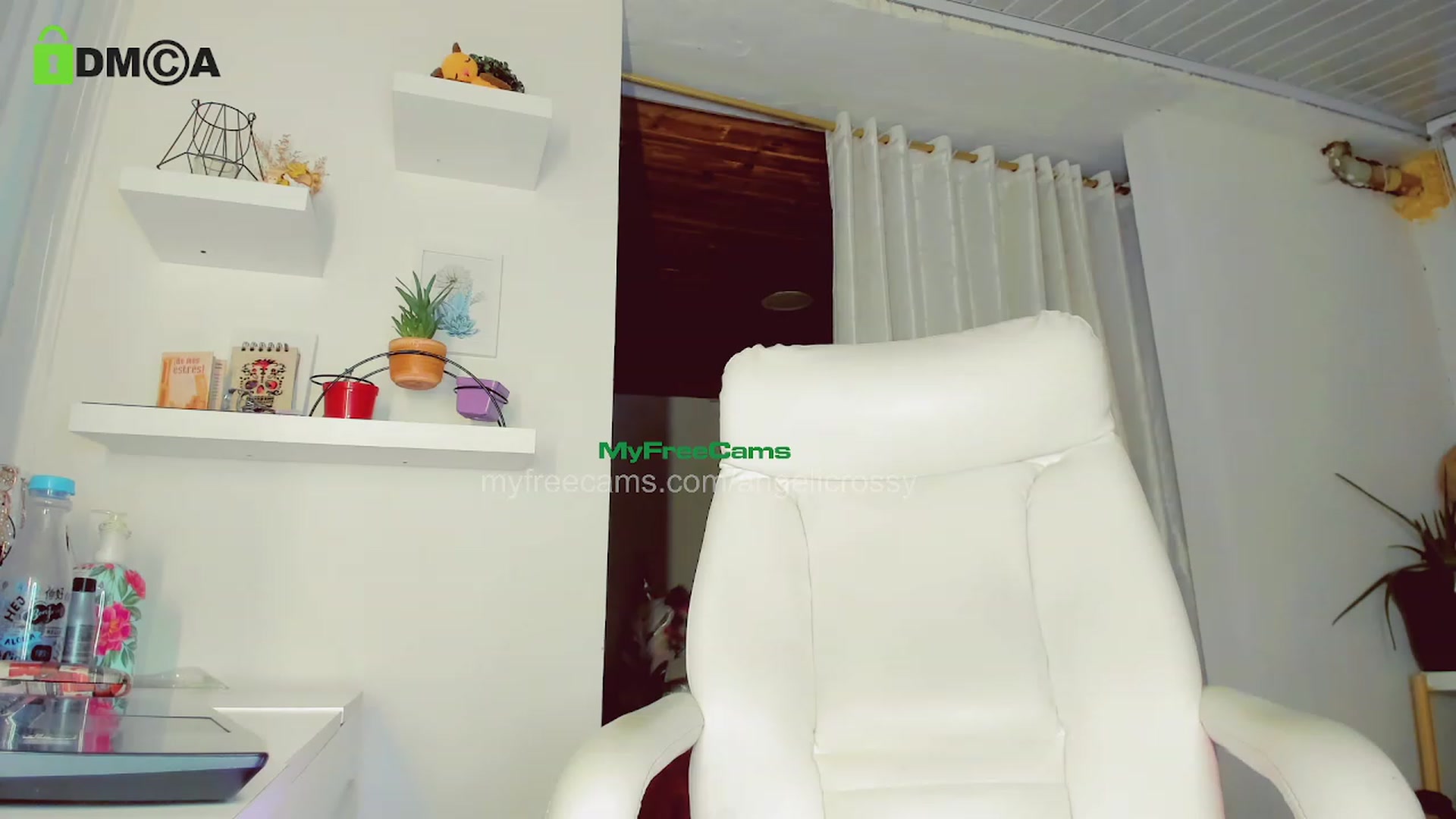 Gallery image thumbnail from AngelicRossy's myfreecams stream on, 03/16/2023, 01:06 image 11 of 20