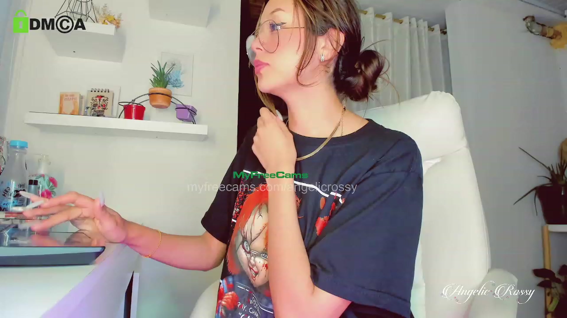 Gallery image thumbnail from AngelicRossy's myfreecams stream on, 03/16/2023, 01:06 image 7 of 20