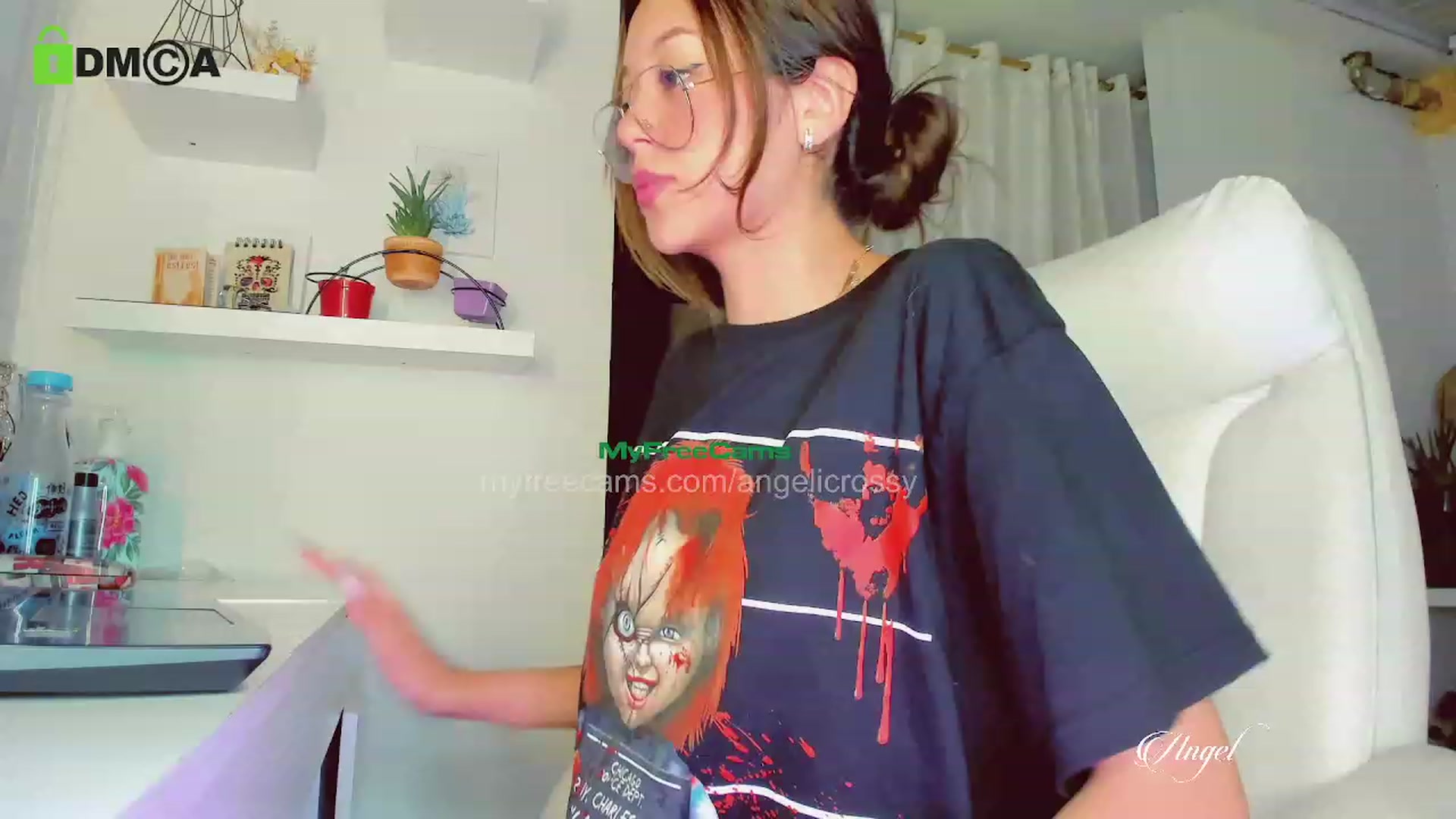 Gallery image thumbnail from AngelicRossy's myfreecams stream on, 03/16/2023, 01:06 image 2 of 20