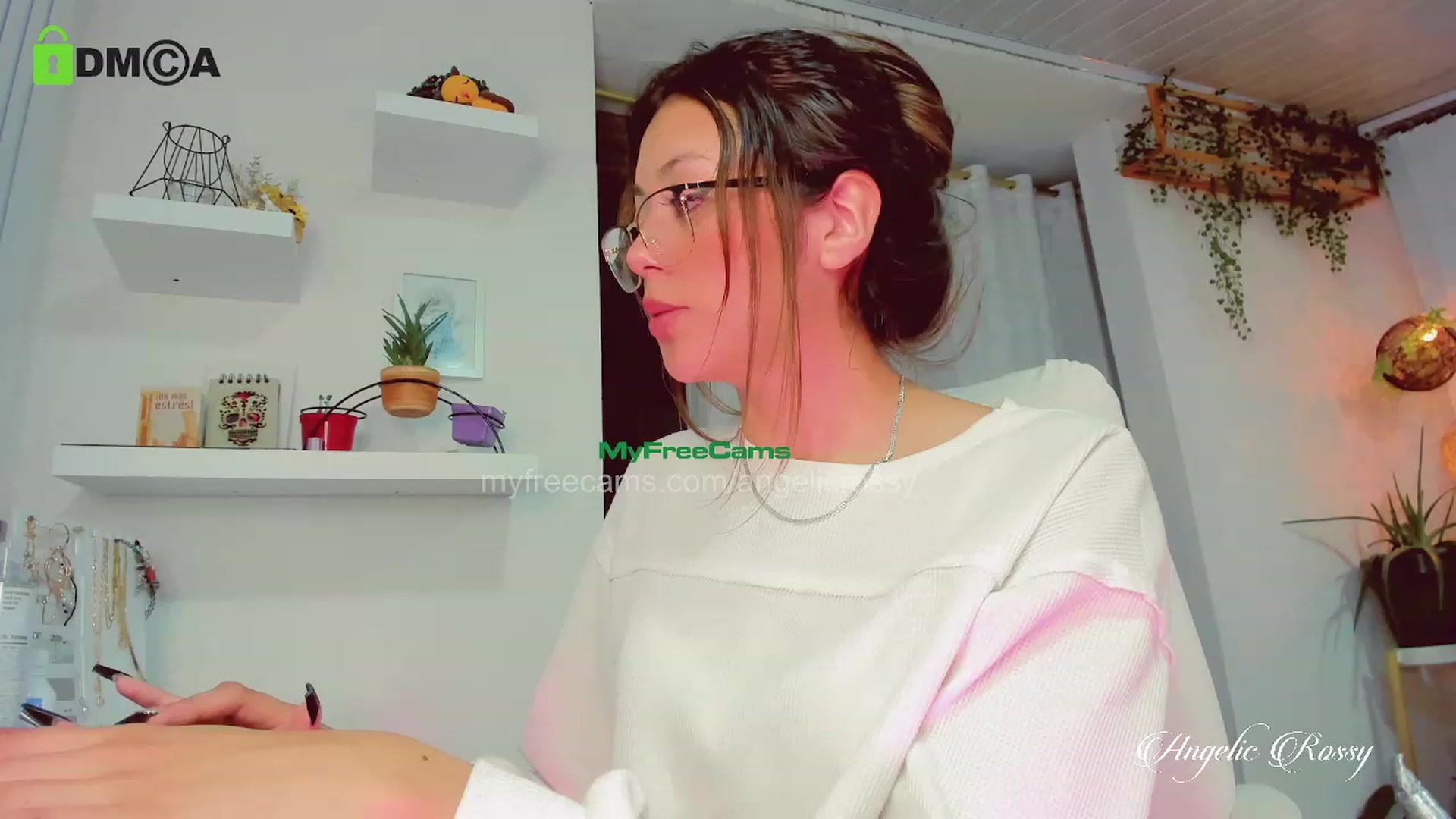 Gallery image thumbnail from AngelicRossy's myfreecams stream on, 05/23/2023, 01:08 image 12 of 20