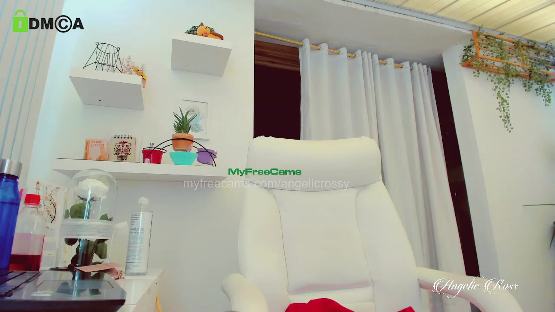 Gallery image thumbnail from AngelicRossy's myfreecams stream on, 05/24/2023, 18:15 image 4 of 20