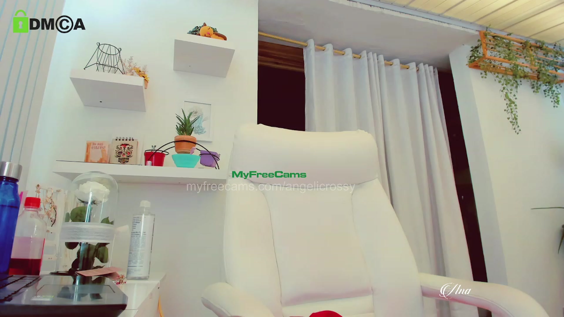 Gallery image thumbnail from AngelicRossy's myfreecams stream on, 05/24/2023, 18:15 image 7 of 20