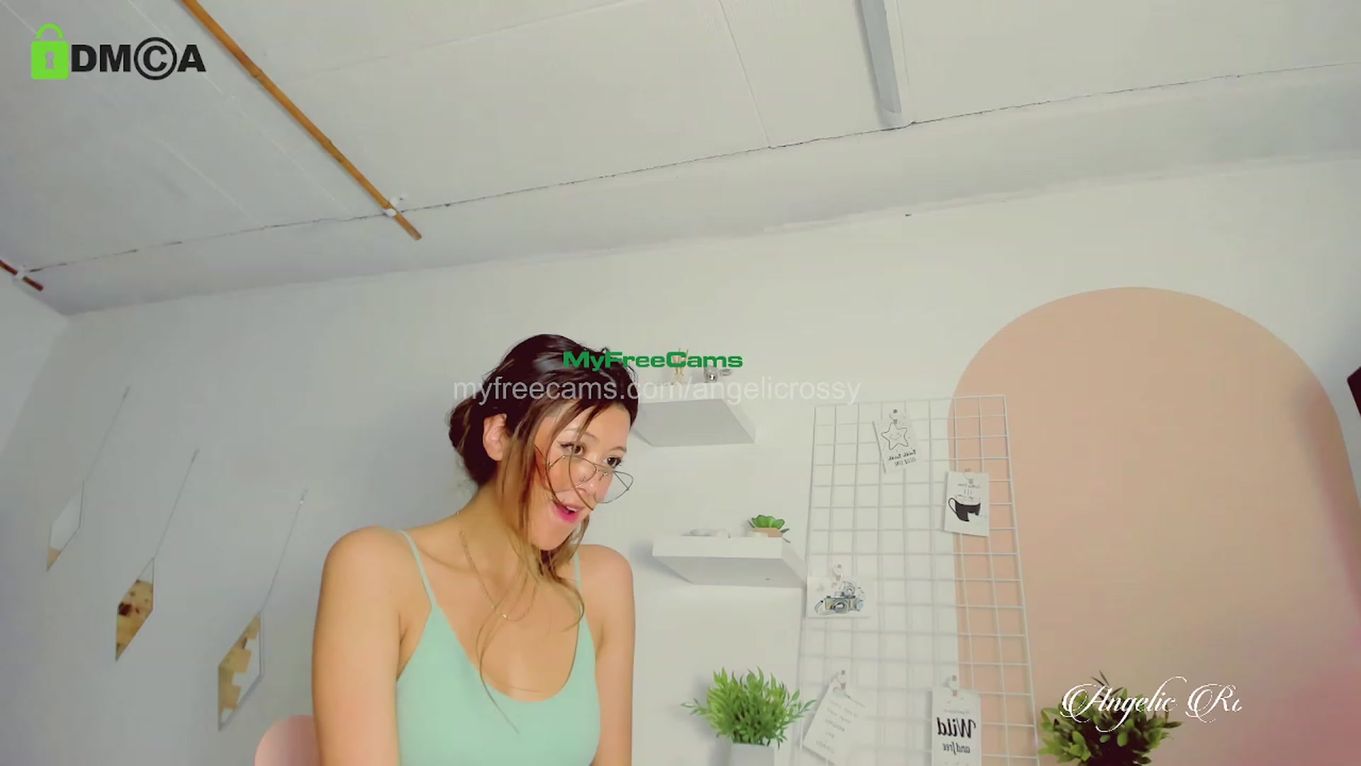 Gallery image thumbnail from AngelicRossy's myfreecams stream on, 07/13/2023, 01:14 image 3 of 20