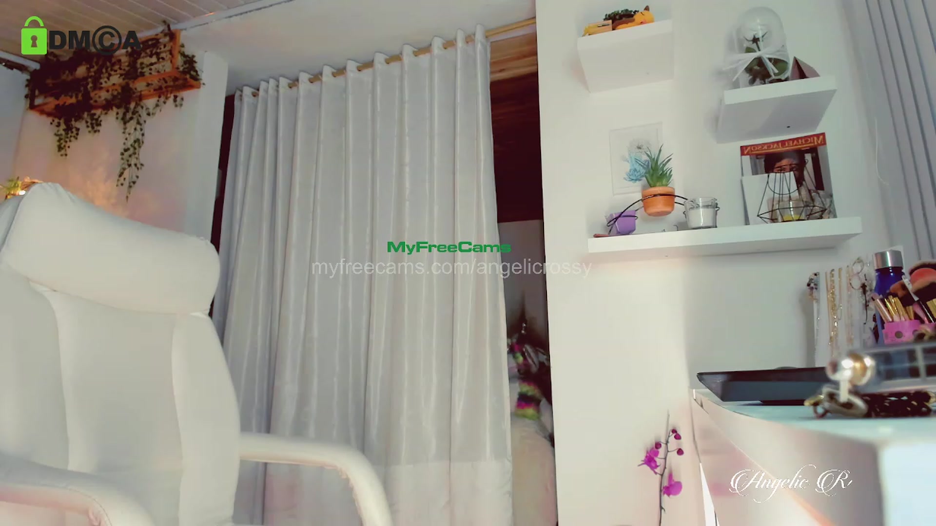 Gallery image thumbnail from AngelicRossy's myfreecams stream on, 07/25/2023, 23:59 image 17 of 20
