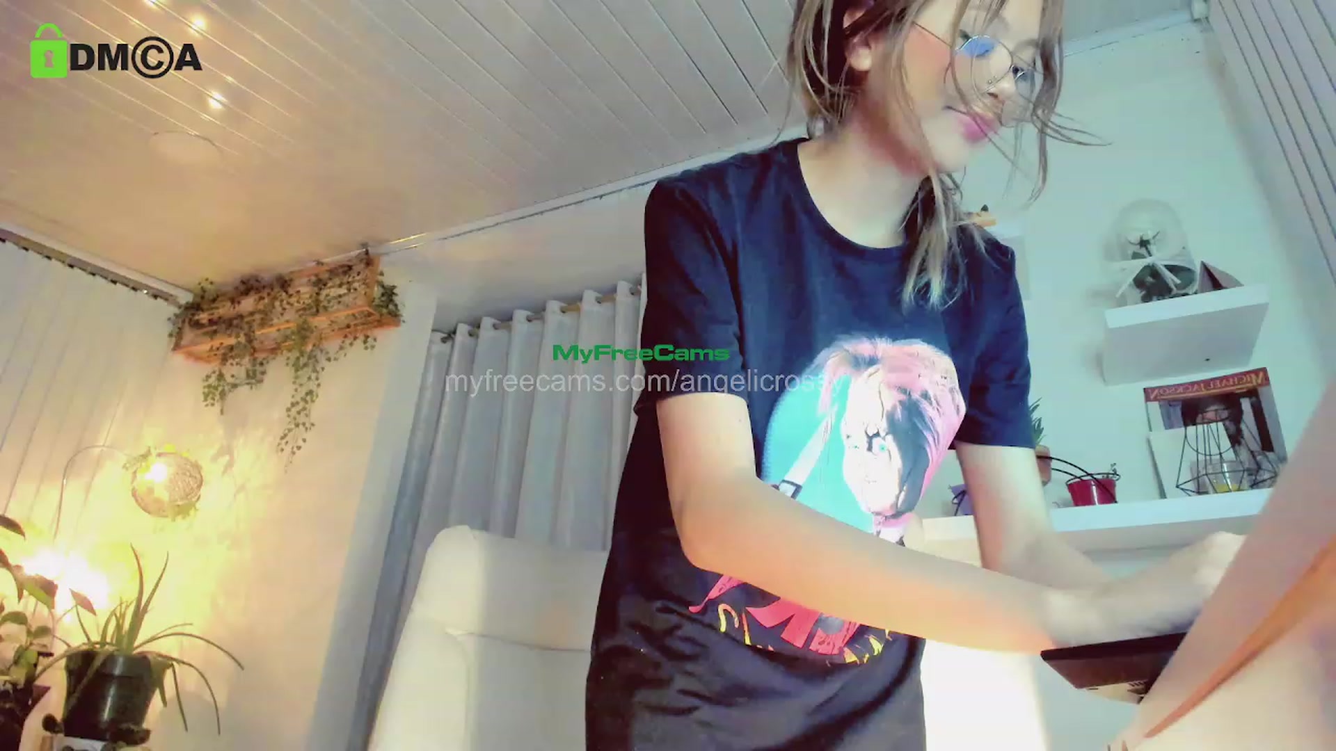 Gallery image thumbnail from AngelicRossy's myfreecams stream on, 10/05/2023, 01:28 image 9 of 20