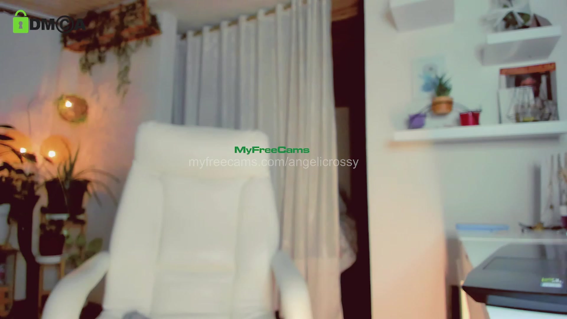 Gallery image thumbnail from AngelicRossy's myfreecams stream on, 10/12/2023, 23:24 image 15 of 20