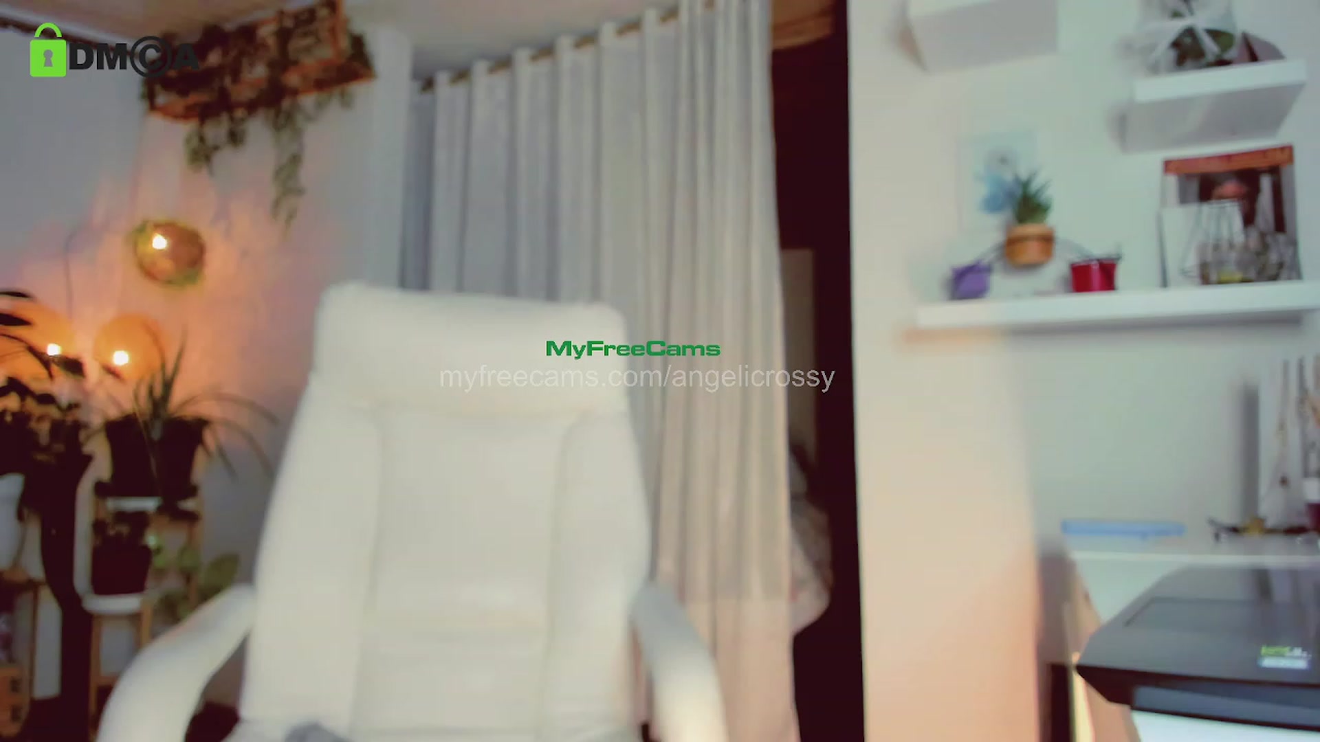 Gallery image thumbnail from AngelicRossy's myfreecams stream on, 10/12/2023, 23:24 image 16 of 20