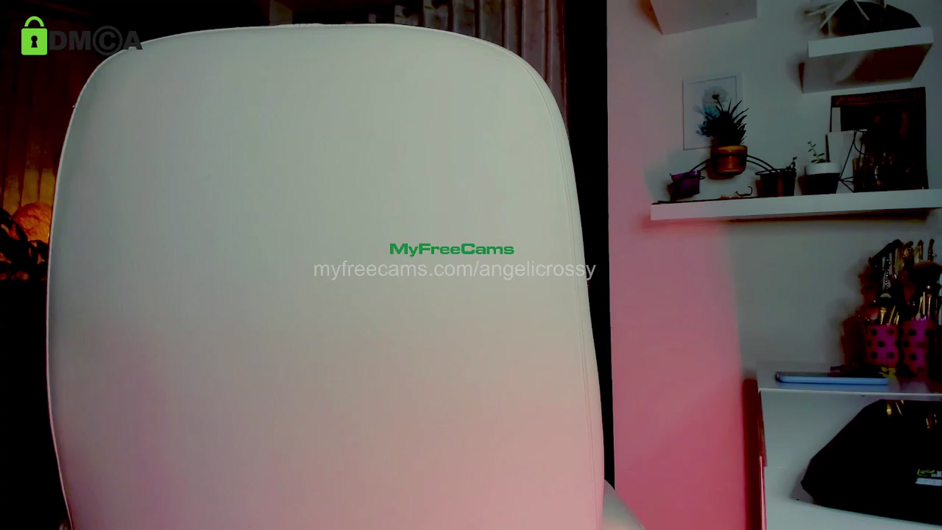 Gallery image thumbnail from AngelicRossy's myfreecams stream on, 11/10/2023, 24:02 image 3 of 20