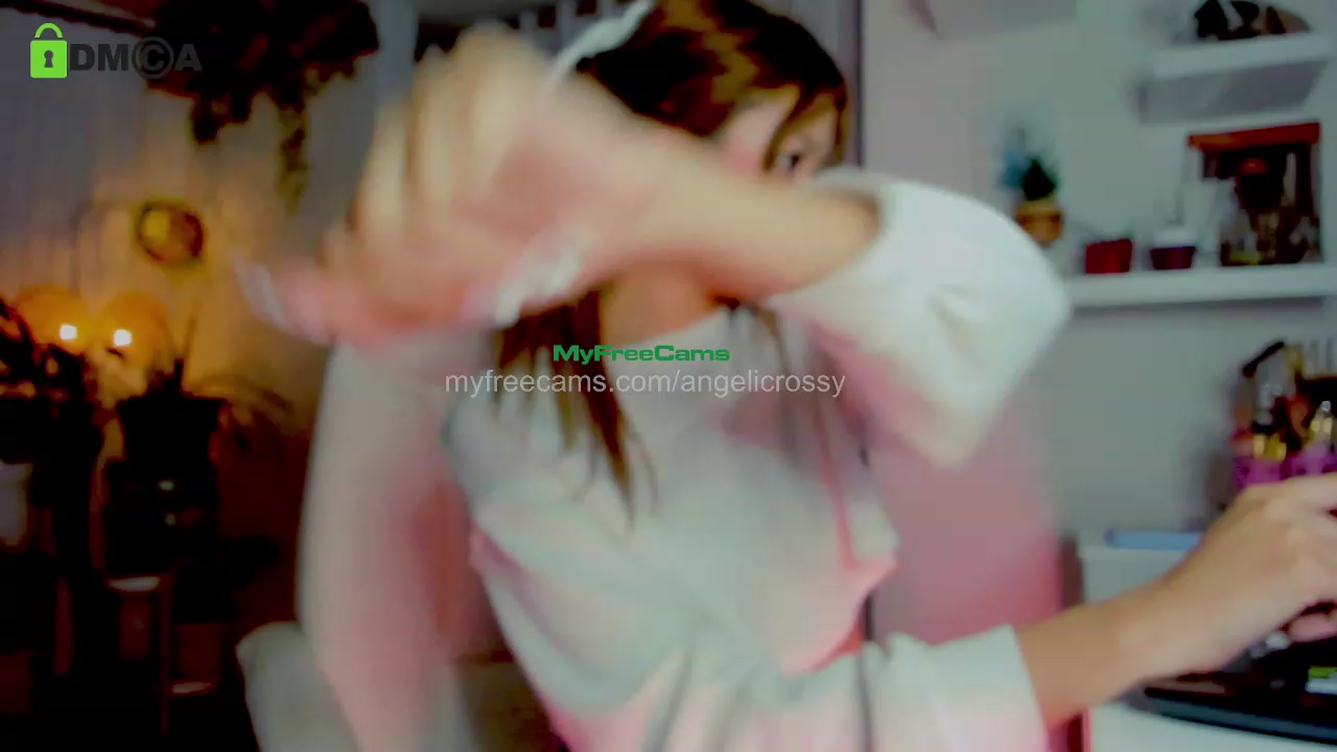 Gallery image thumbnail from AngelicRossy's myfreecams stream on, 11/10/2023, 24:02 image 5 of 20
