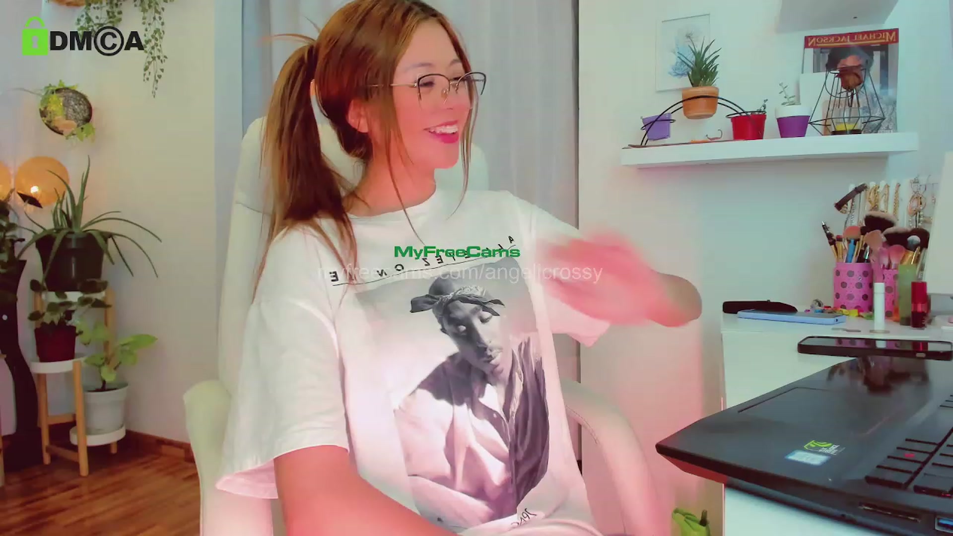 Gallery image thumbnail from AngelicRossy's myfreecams stream on, 11/10/2023, 17:07 image 20 of 20