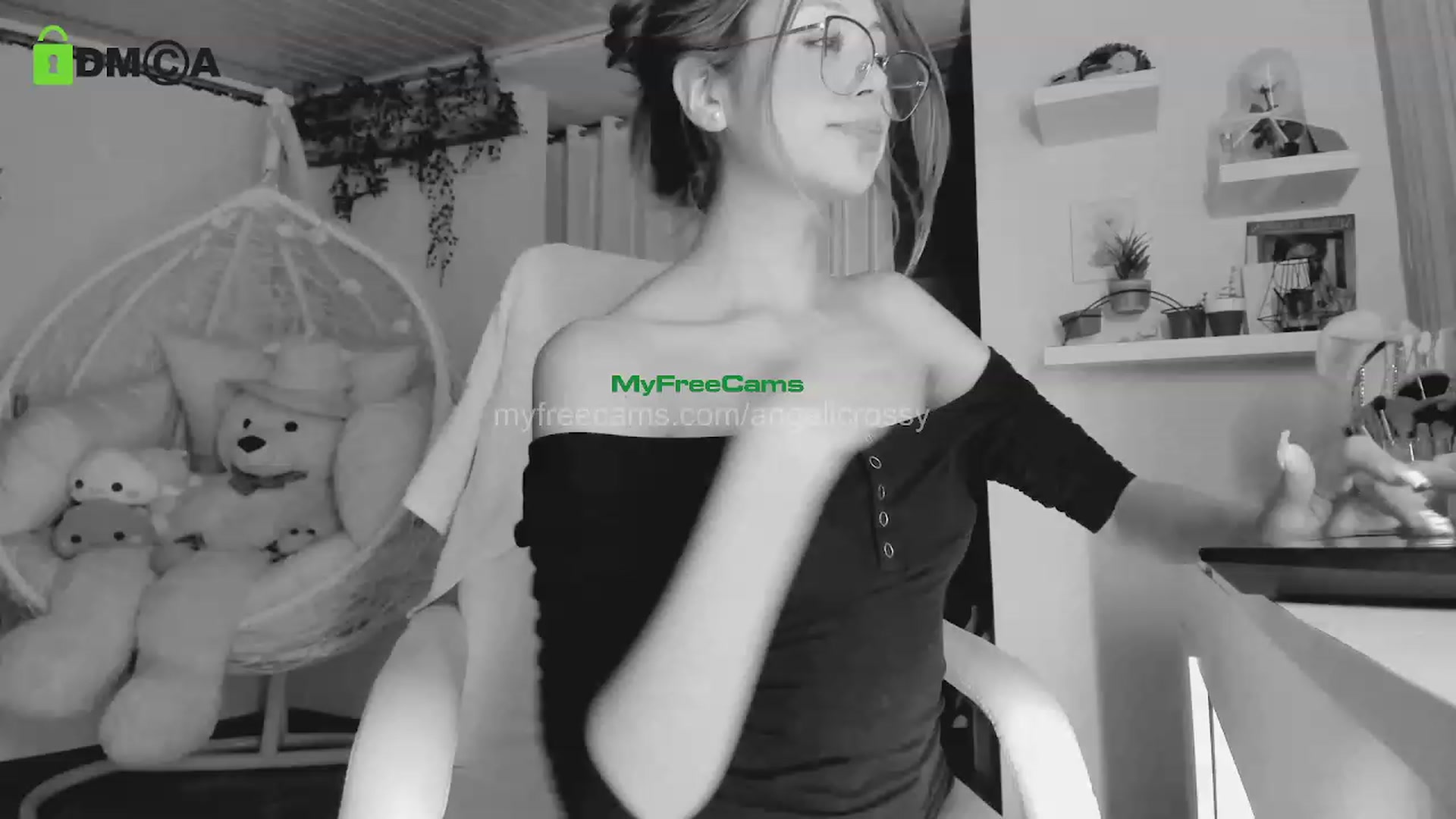 Gallery image thumbnail from AngelicRossy's myfreecams stream on, 11/30/2023, 23:18 image 19 of 20