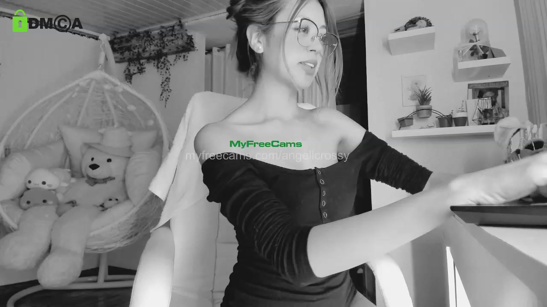 Gallery image thumbnail from AngelicRossy's myfreecams stream on, 11/30/2023, 23:18 image 20 of 20