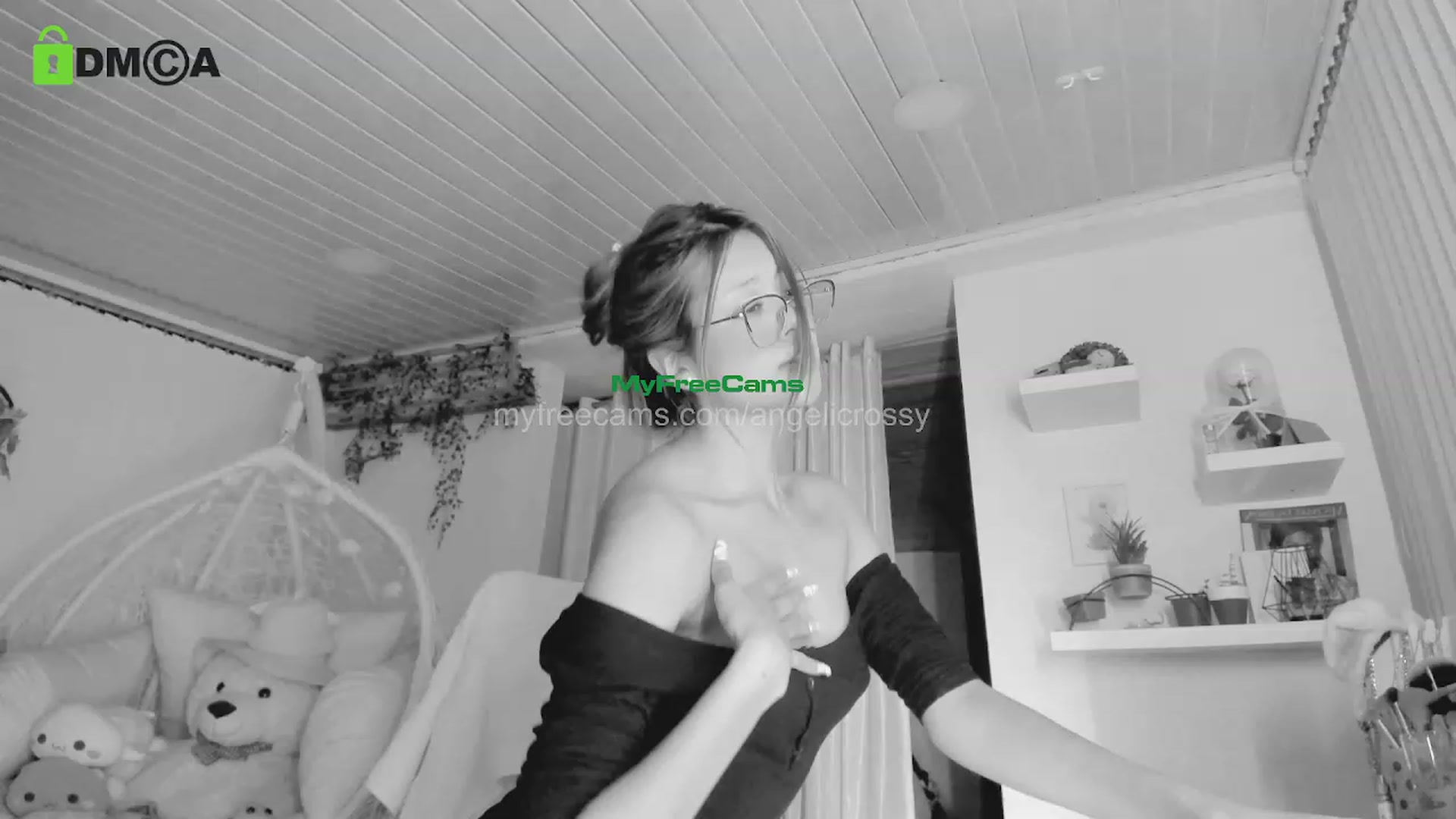Gallery image thumbnail from AngelicRossy's myfreecams stream on, 11/30/2023, 23:18 image 18 of 20