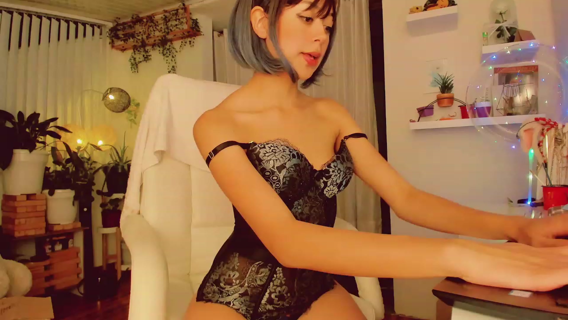 Gallery image thumbnail from AngelicRossy's myfreecams stream on, 12/14/2023, 24:00 image 9 of 20