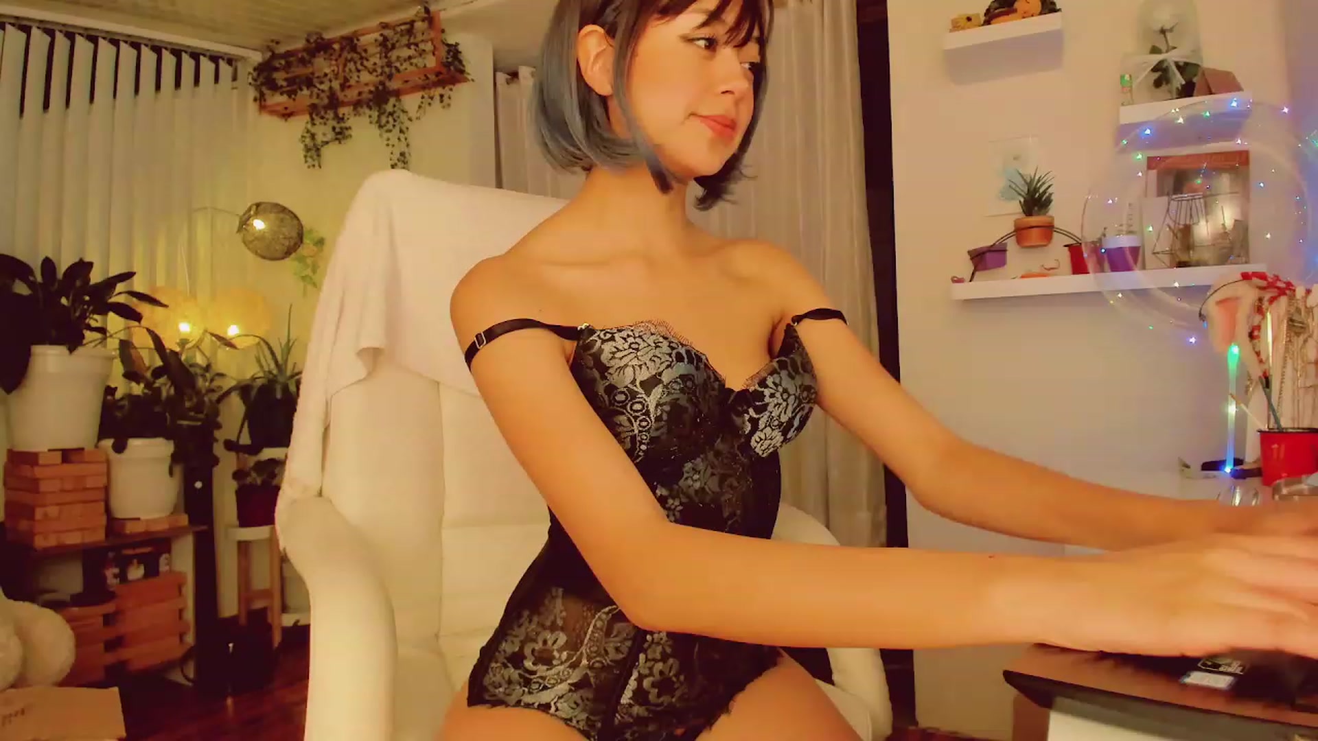 Gallery image thumbnail from AngelicRossy's myfreecams stream on, 12/14/2023, 24:00 image 11 of 20