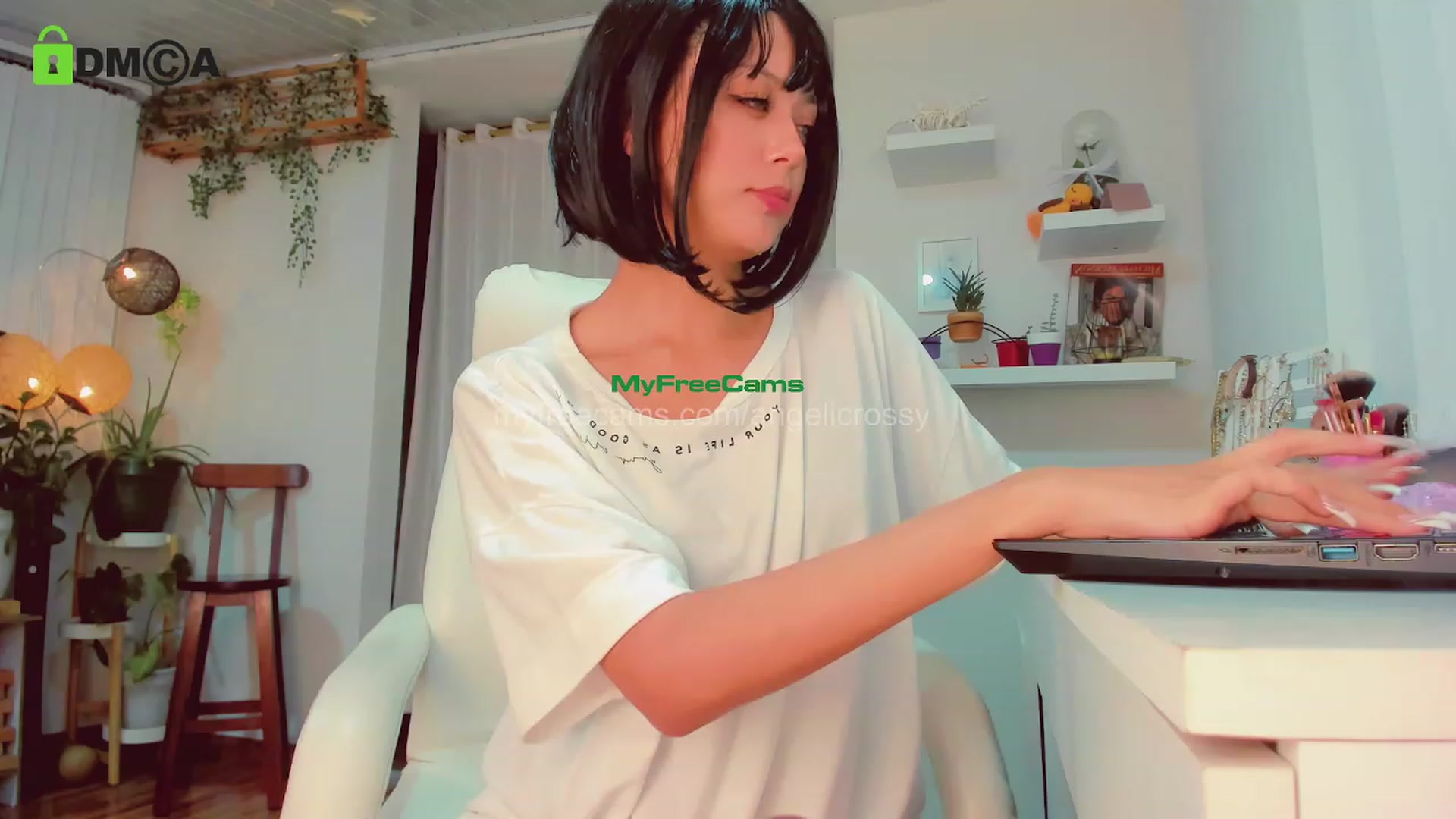 Gallery image thumbnail from AngelicRossy's myfreecams stream on, 02/09/2024, 24:20 image 8 of 20