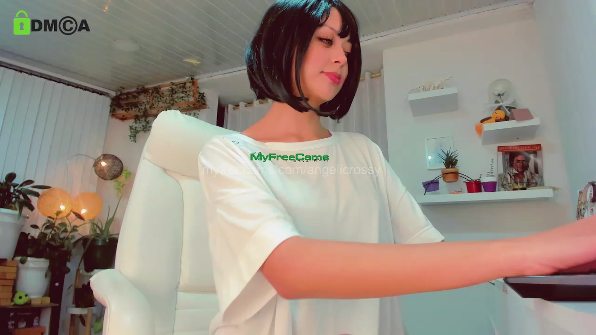 Gallery image thumbnail from AngelicRossy's myfreecams stream on, 02/09/2024, 01:16 image 10 of 20