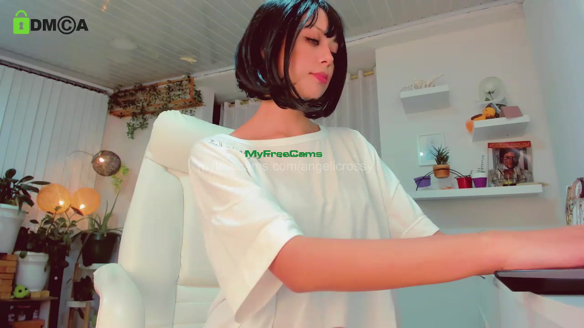 Gallery image thumbnail from AngelicRossy's myfreecams stream on, 02/09/2024, 01:16 image 18 of 20
