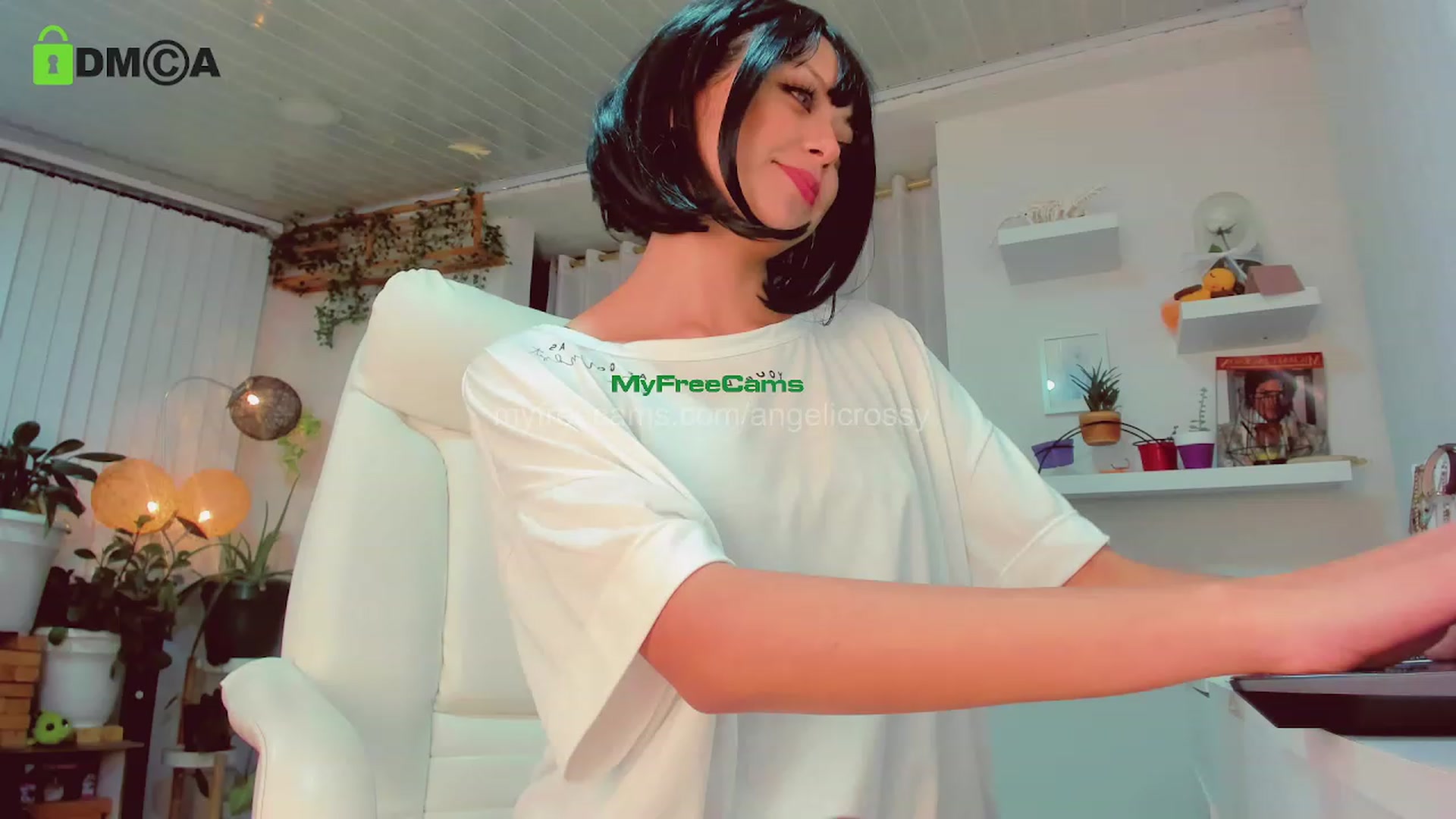 Gallery image thumbnail from AngelicRossy's myfreecams stream on, 02/09/2024, 01:16 image 5 of 20