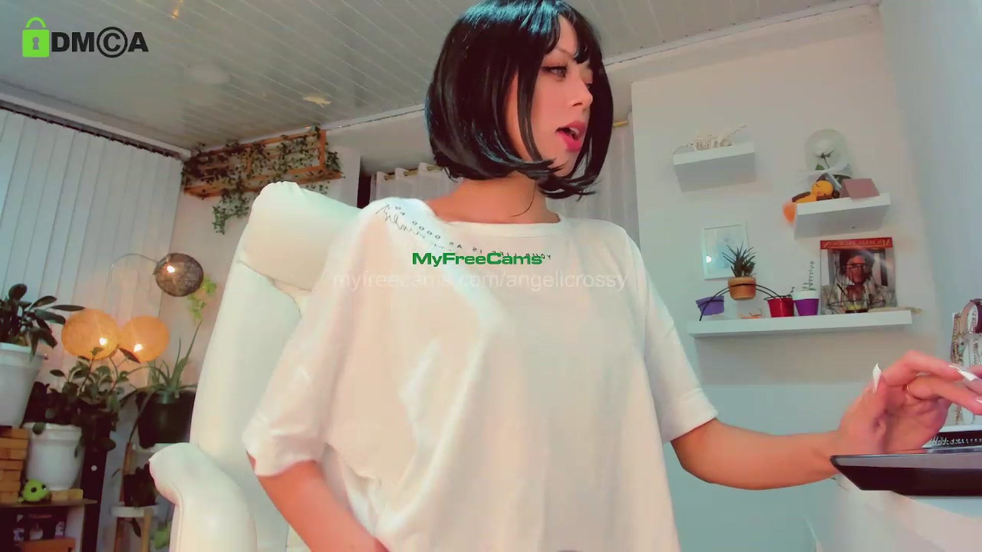 Gallery image thumbnail from AngelicRossy's myfreecams stream on, 02/09/2024, 01:16 image 16 of 20