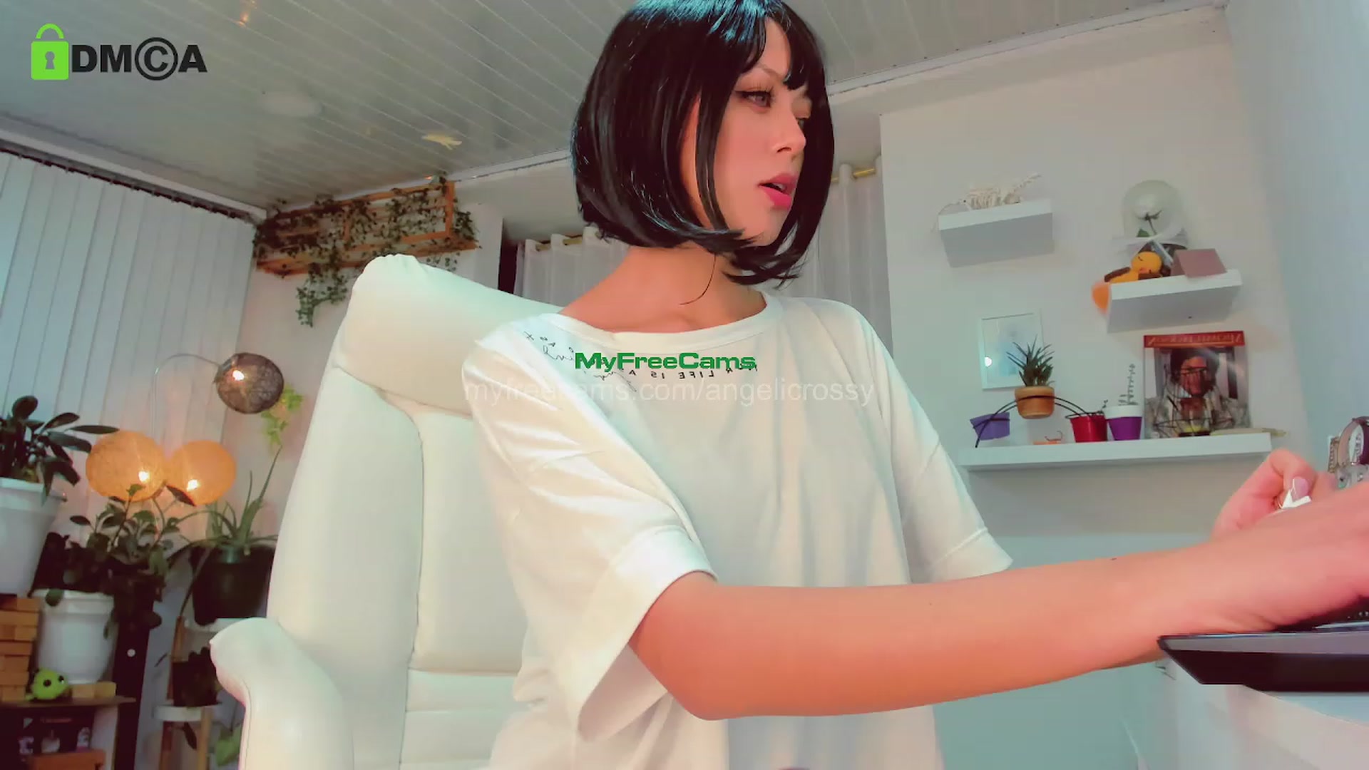 Gallery image thumbnail from AngelicRossy's myfreecams stream on, 02/09/2024, 01:16 image 14 of 20