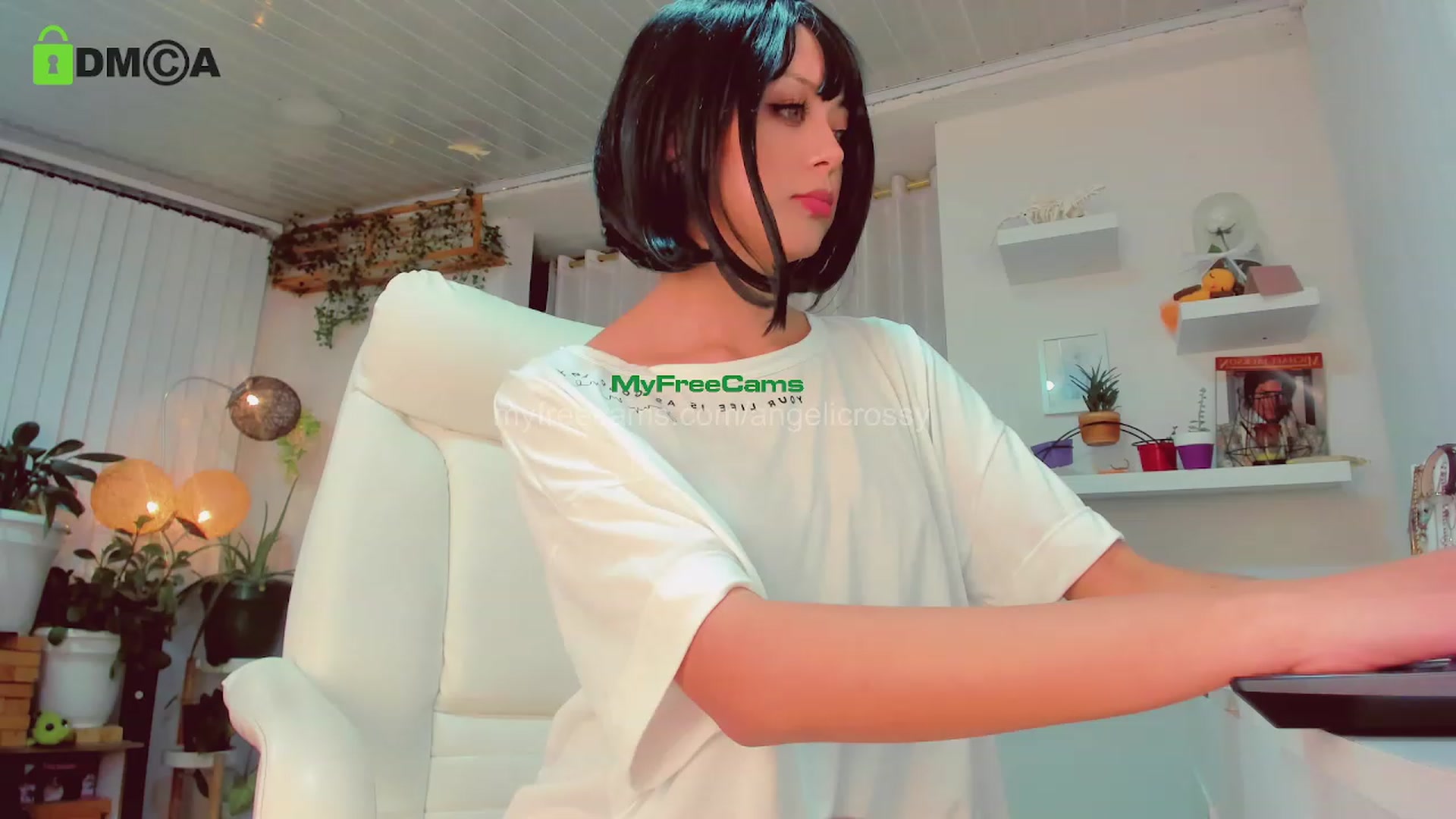 Gallery image thumbnail from AngelicRossy's myfreecams stream on, 02/09/2024, 01:16 image 12 of 20