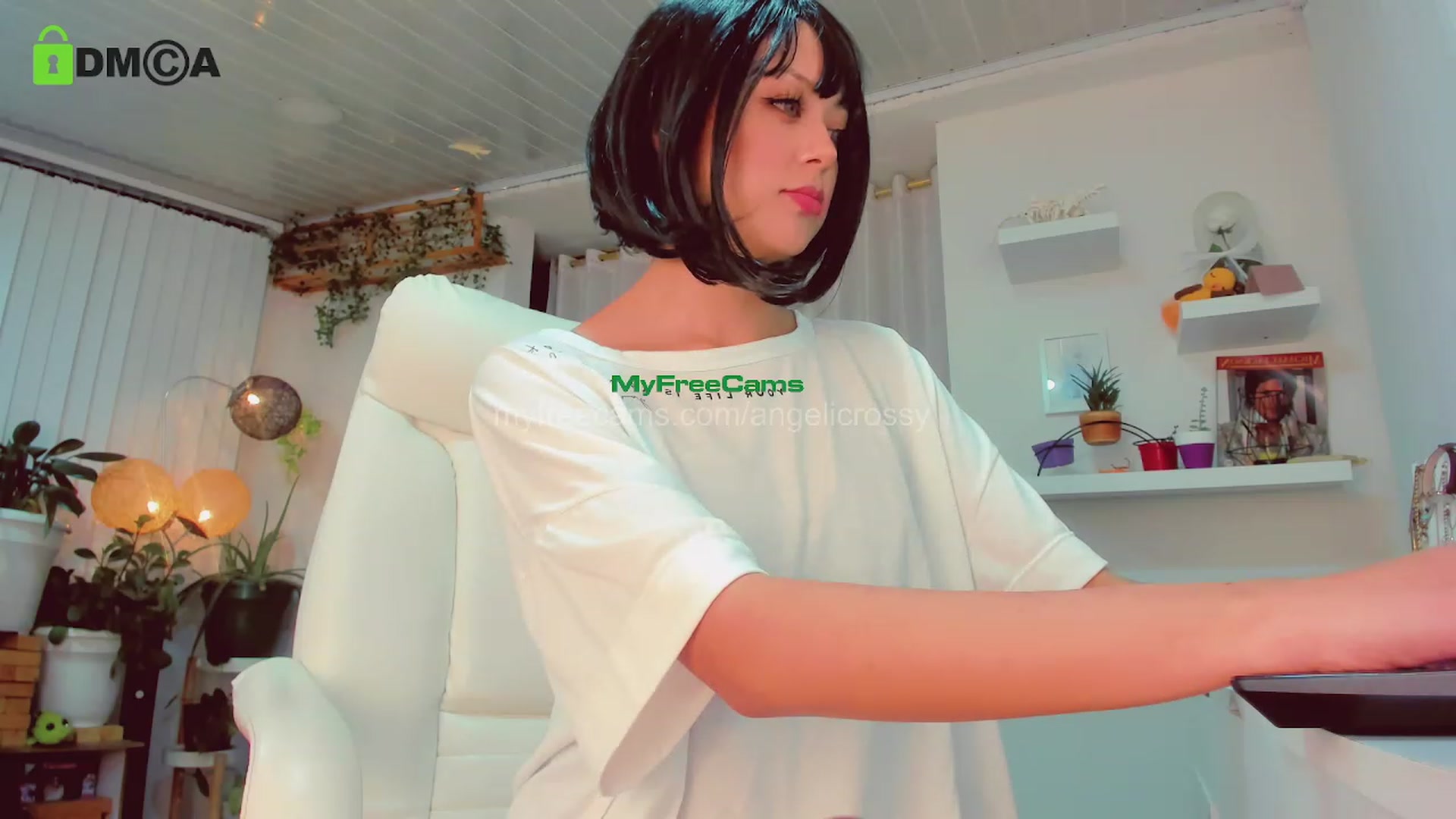 Gallery image thumbnail from AngelicRossy's myfreecams stream on, 02/09/2024, 01:16 image 19 of 20