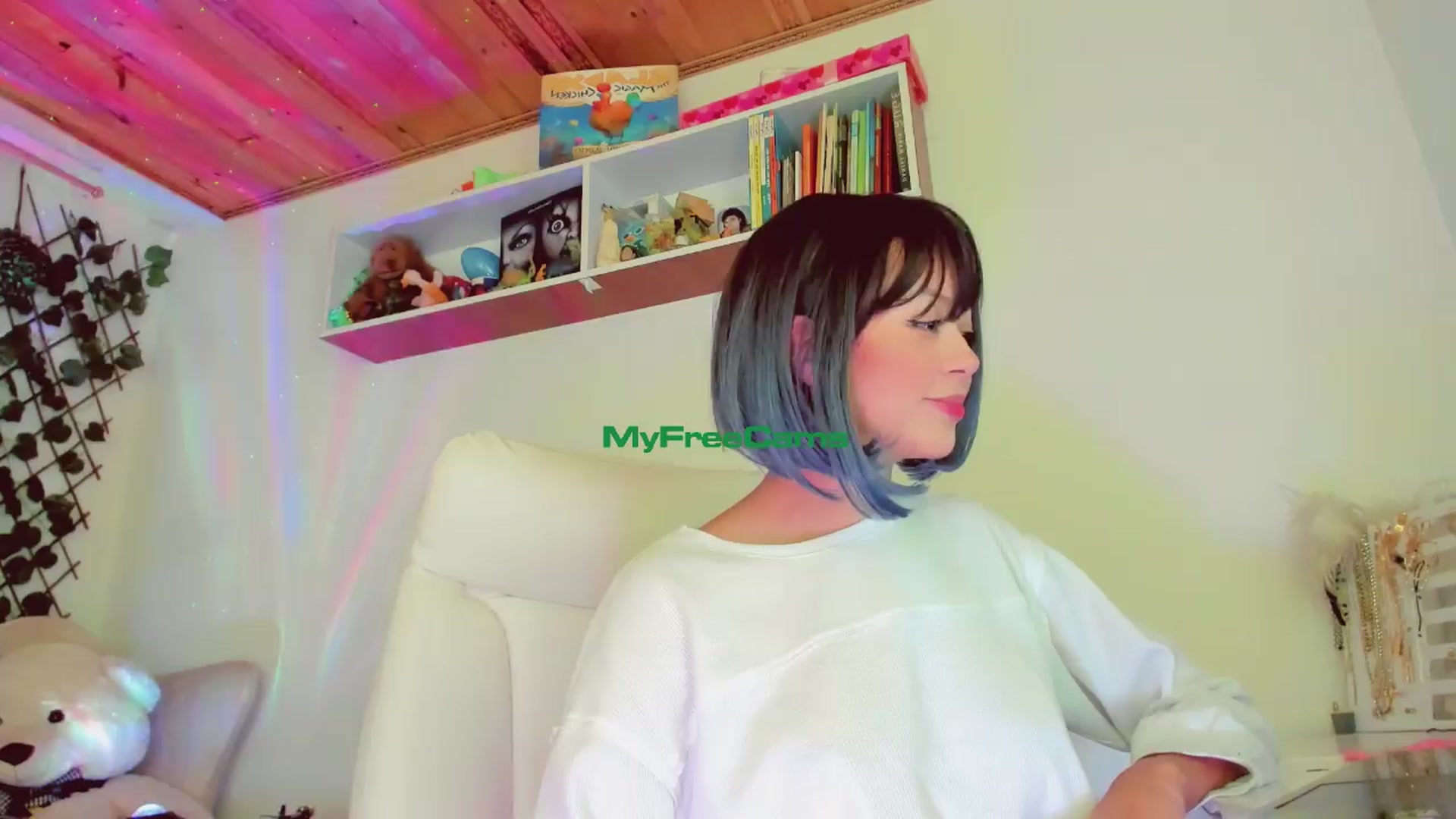 Gallery image thumbnail from AngelicRossy's myfreecams stream on, 04/03/2024, 18:32 image 4 of 20