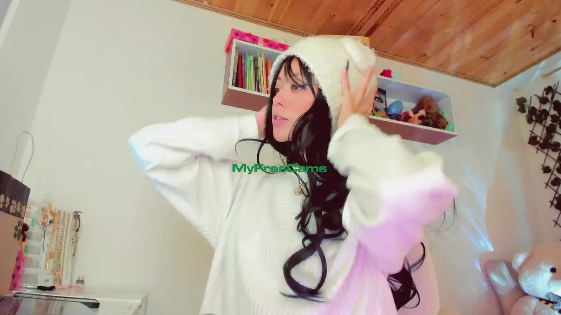 Gallery image thumbnail from AngelicRossy's myfreecams stream on, 04/26/2024, 18:28 image 9 of 20